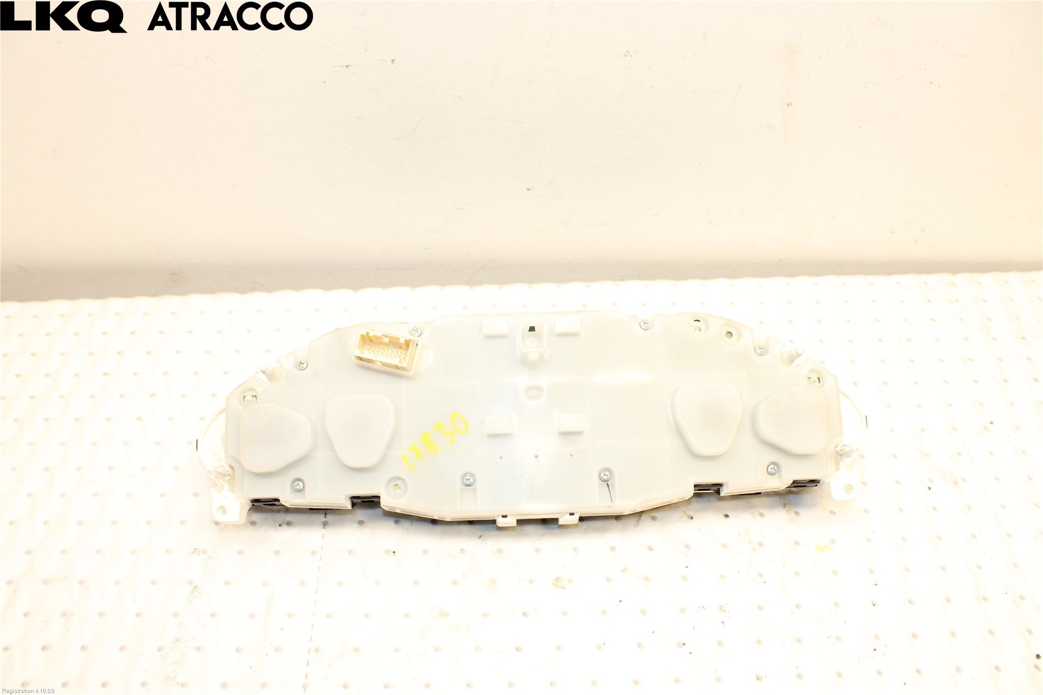 Peugeot 208 12-15 Instrument Hast