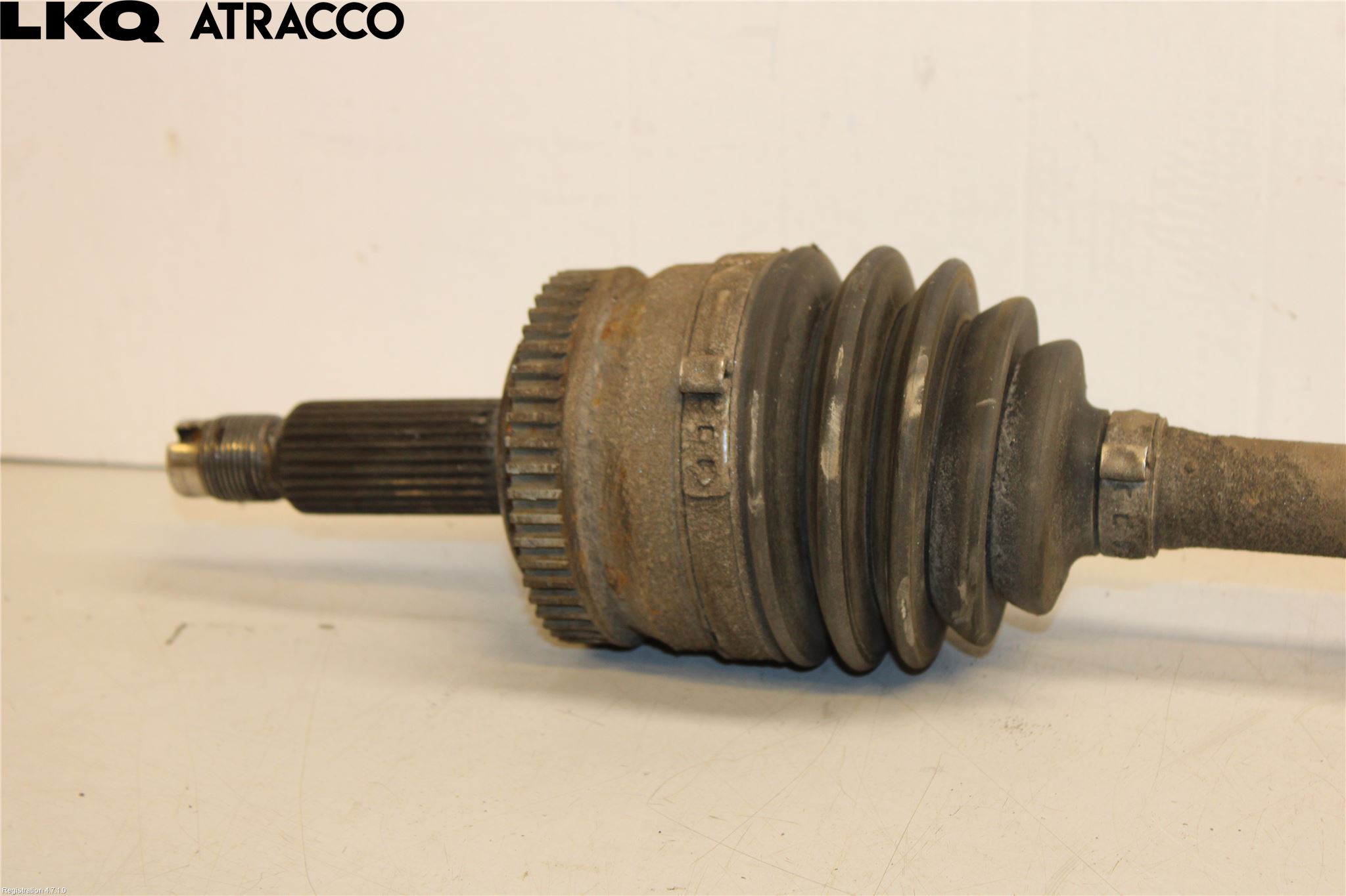 Kia CARENS III 13-19 Drivaxel Fram Vänster