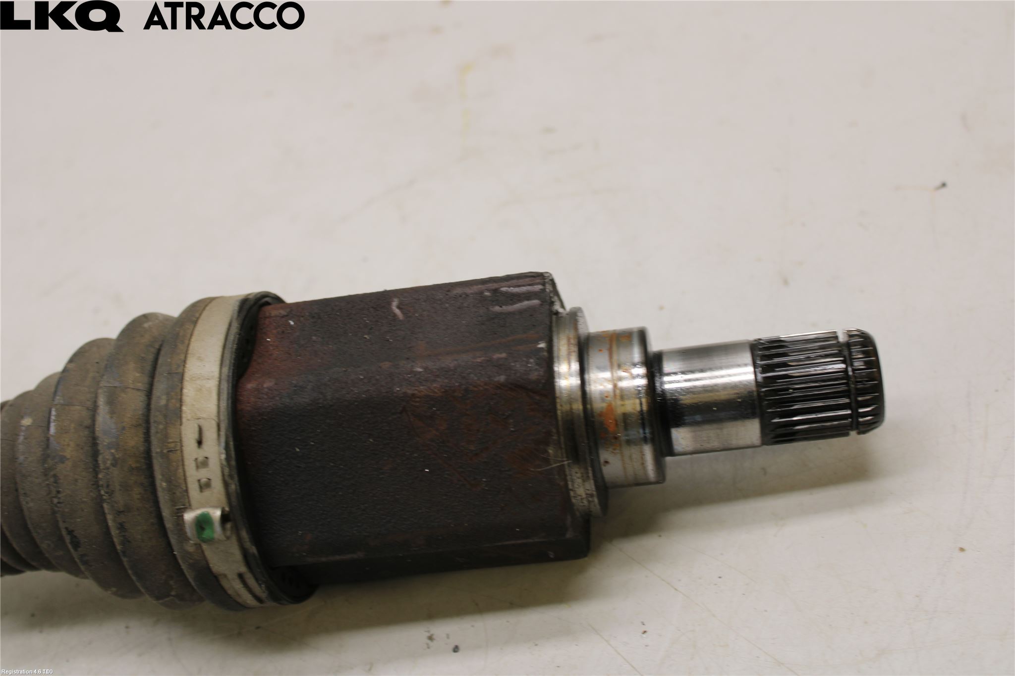 BMW 4 F32/F33/F82/F83 13-20 Drivaxel Fram Vänster