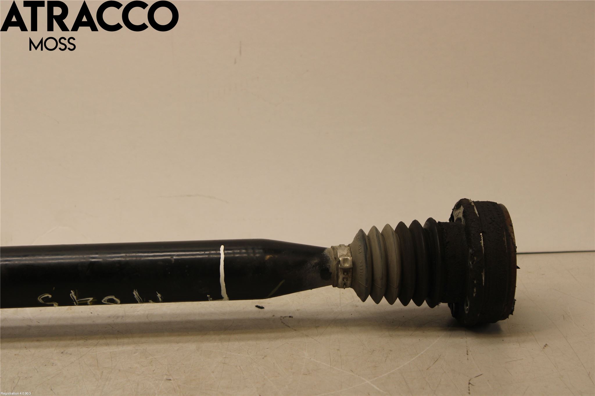 Volkswagen VW POLO 10-17 Drivaxel Fram Höger