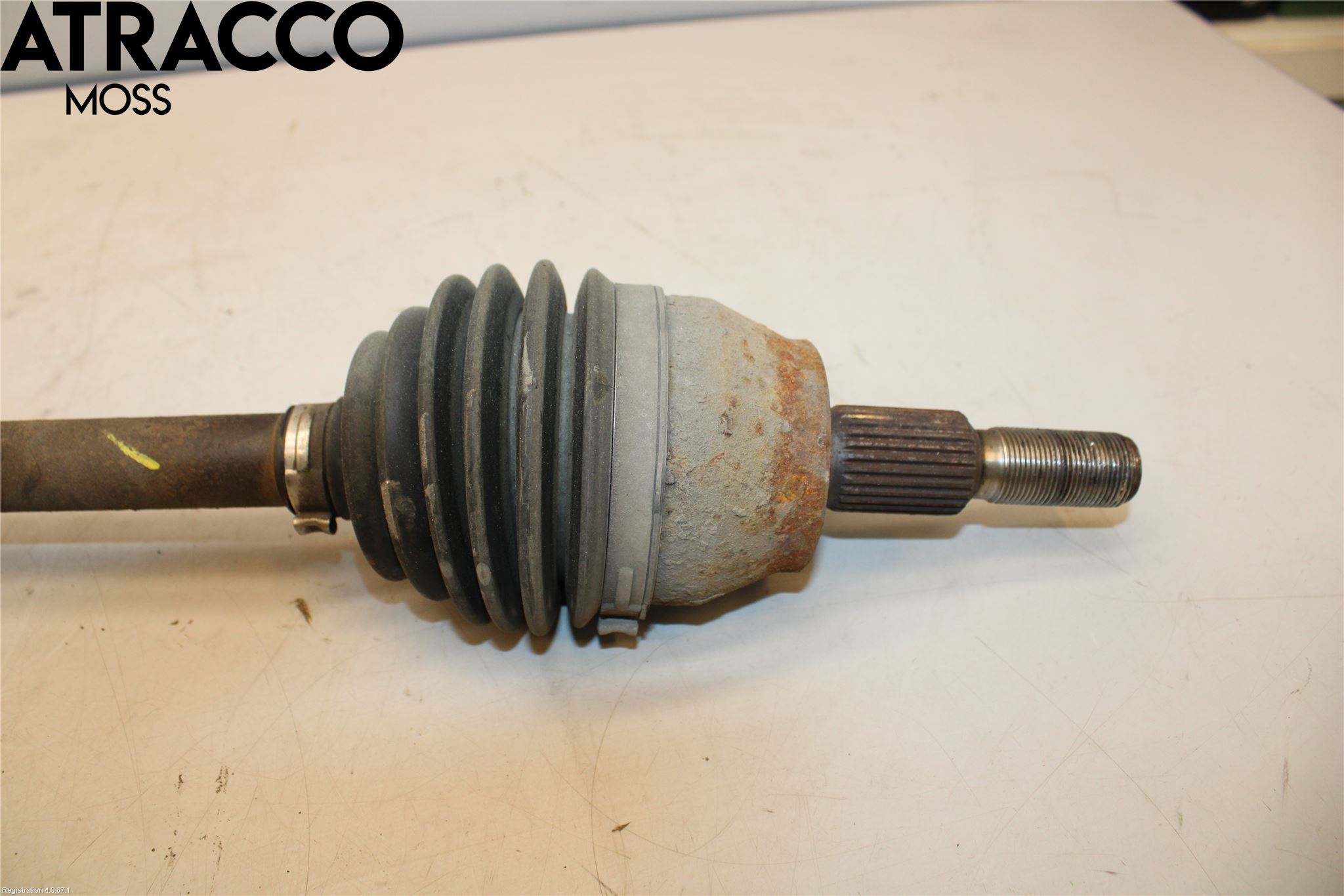 Ford FOCUS 11-14 Drivaxel Fram Höger