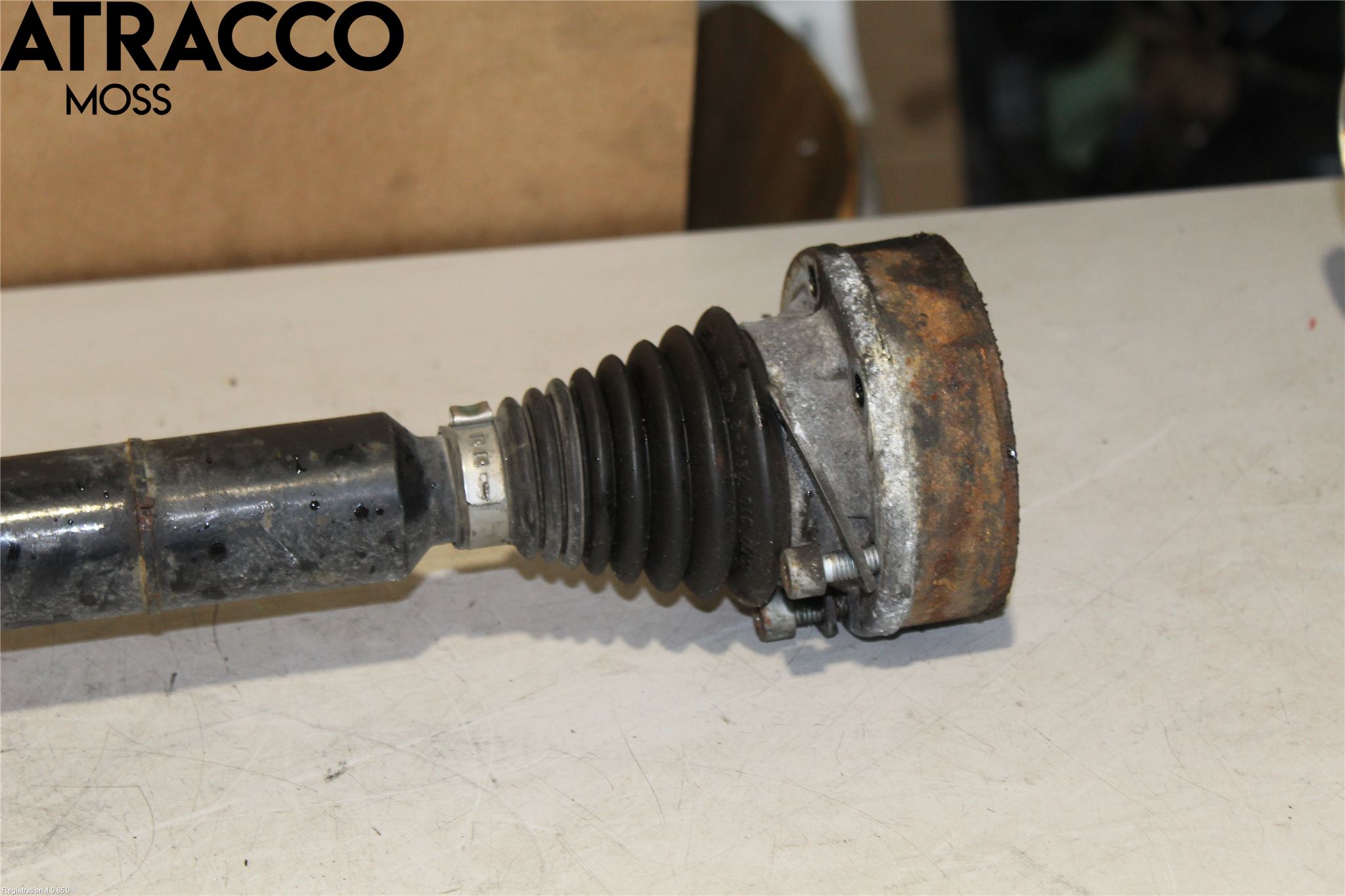 Volkswagen VW GOLF VI 09-13 Drivaxel Fram Höger
