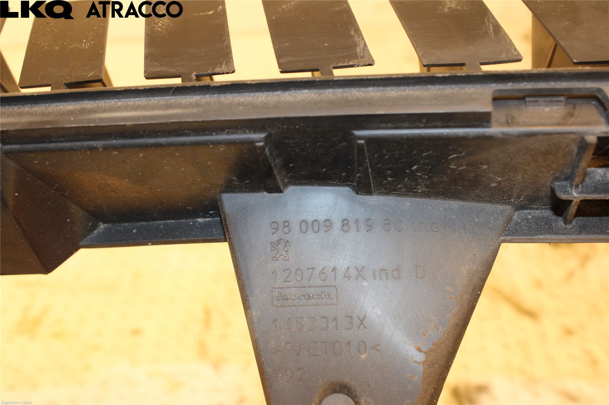Peugeot 308 14-21 Stötfångarlist Bak