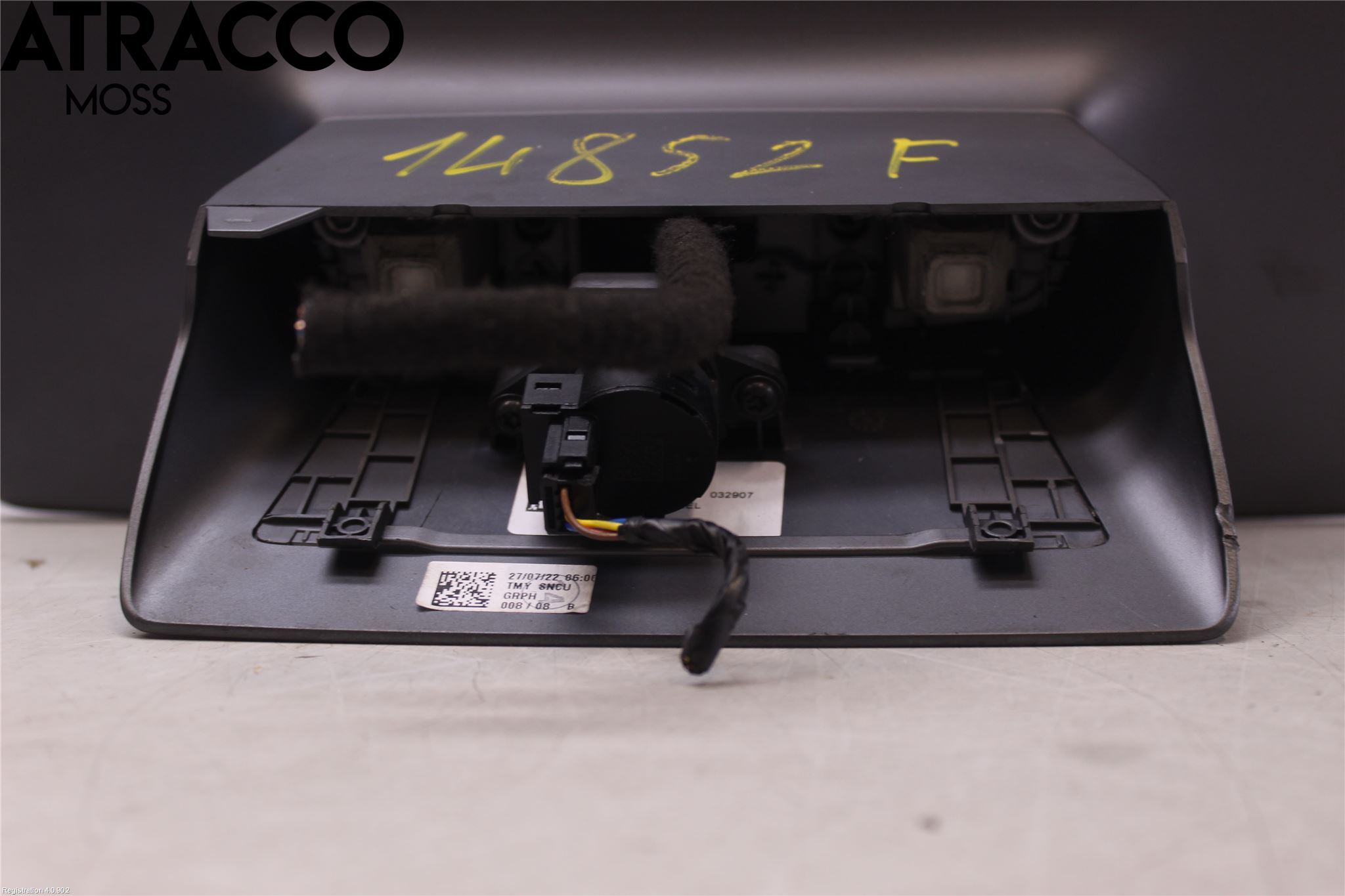 Tesla MODEL Y 21- Multifunktionsdisplay
