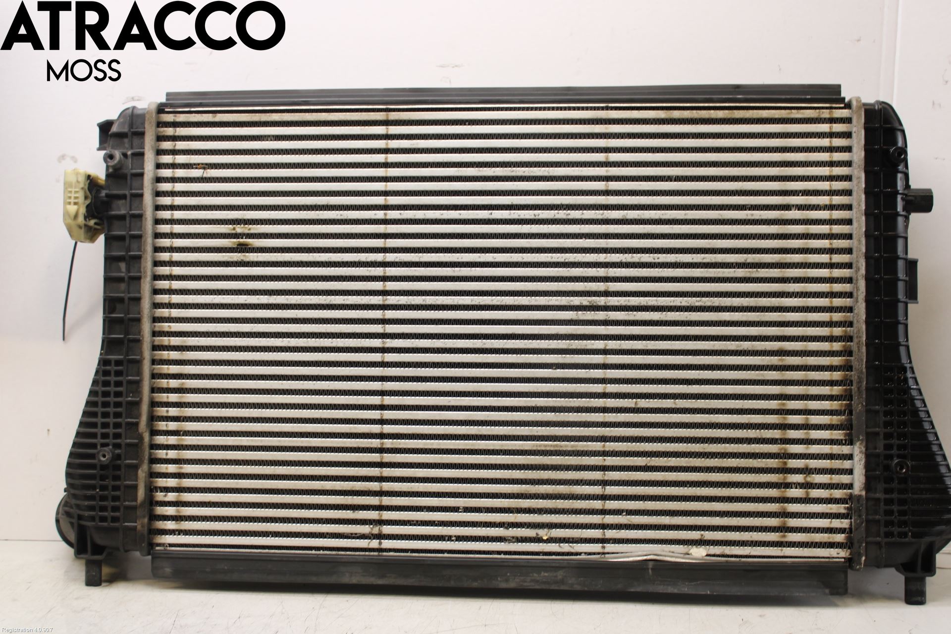 Volkswagen VW TOURAN 10-15 Laddluft-Intercooler Kyl