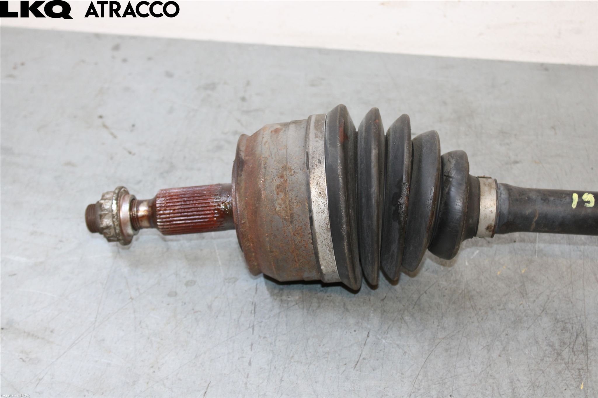 Volkswagen VW TRANSP/CARAVELLE (T5) 04-15 Drivaxel Fram Vänster