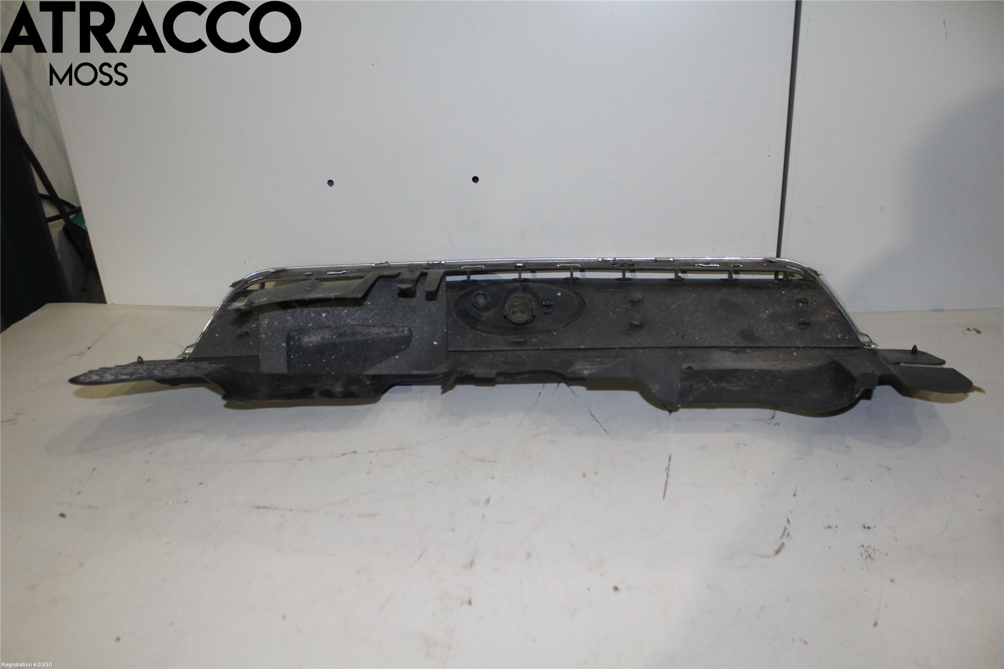 Ford KUGA 08-12 Grill Komp