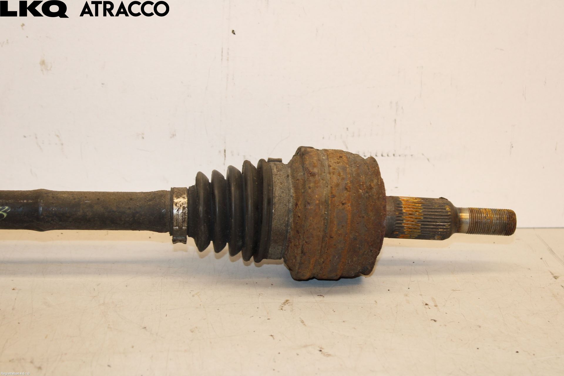 Volkswagen VW TRANSP/CARAVELLE (T5) 04-15 Drivaxel Bak Vänster