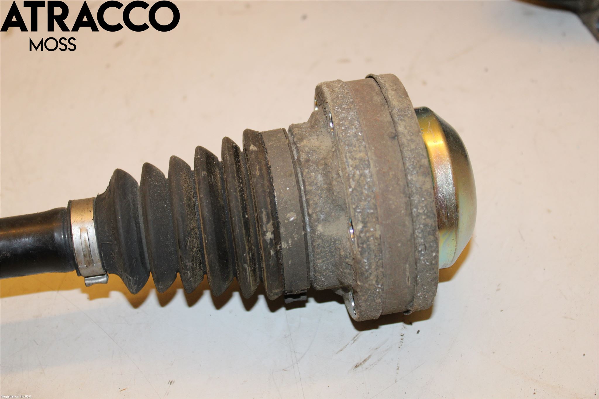Volkswagen VW PASSAT 05-11 Drivaxel Fram Vänster