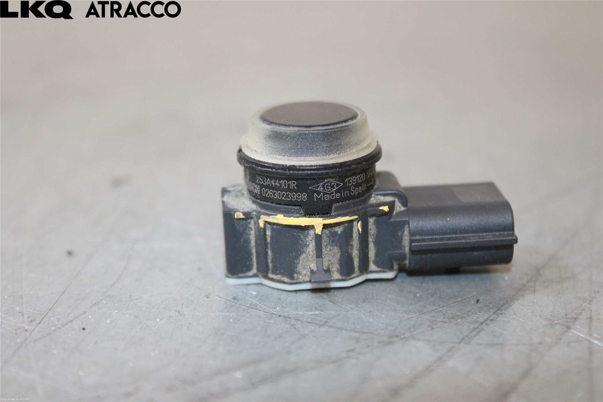 Renault CAPTUR 13-19 Parkeringshjälp Frontsensor
