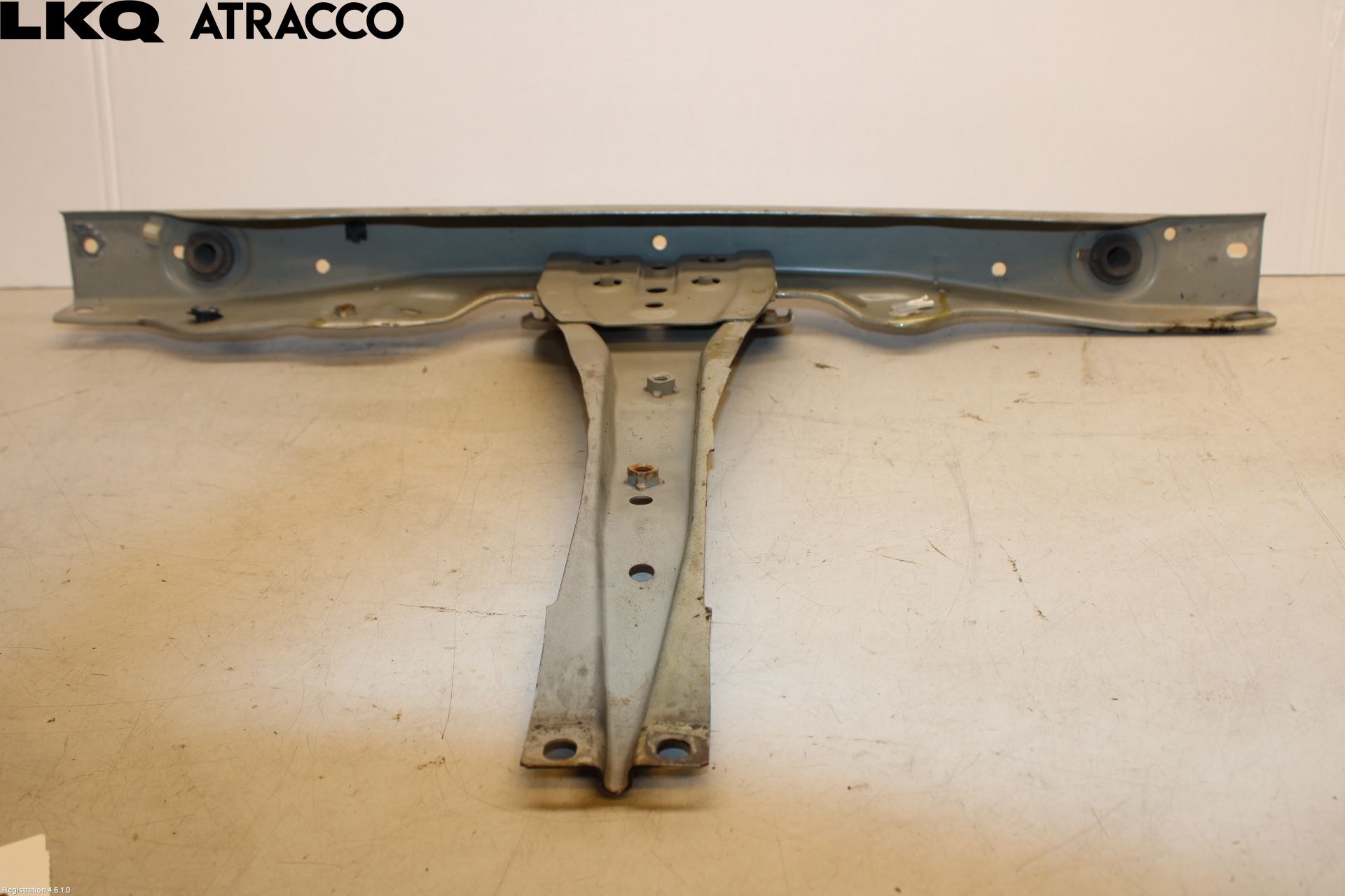 Mitsubishi L200 16-23 Frontplåt Övre