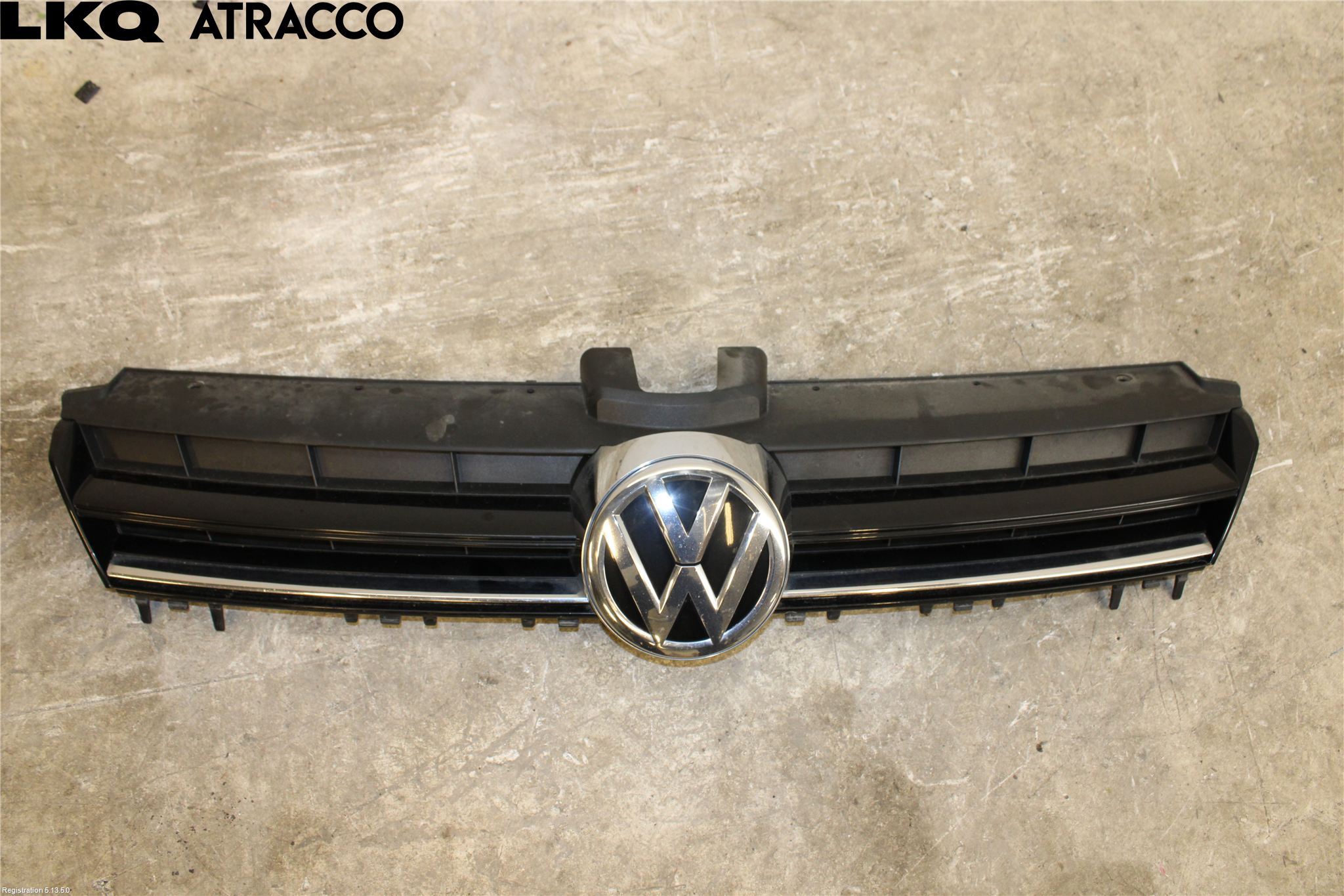 Volkswagen VW GOLF / E-GOLF VII 13-20 Grilldel Mitt