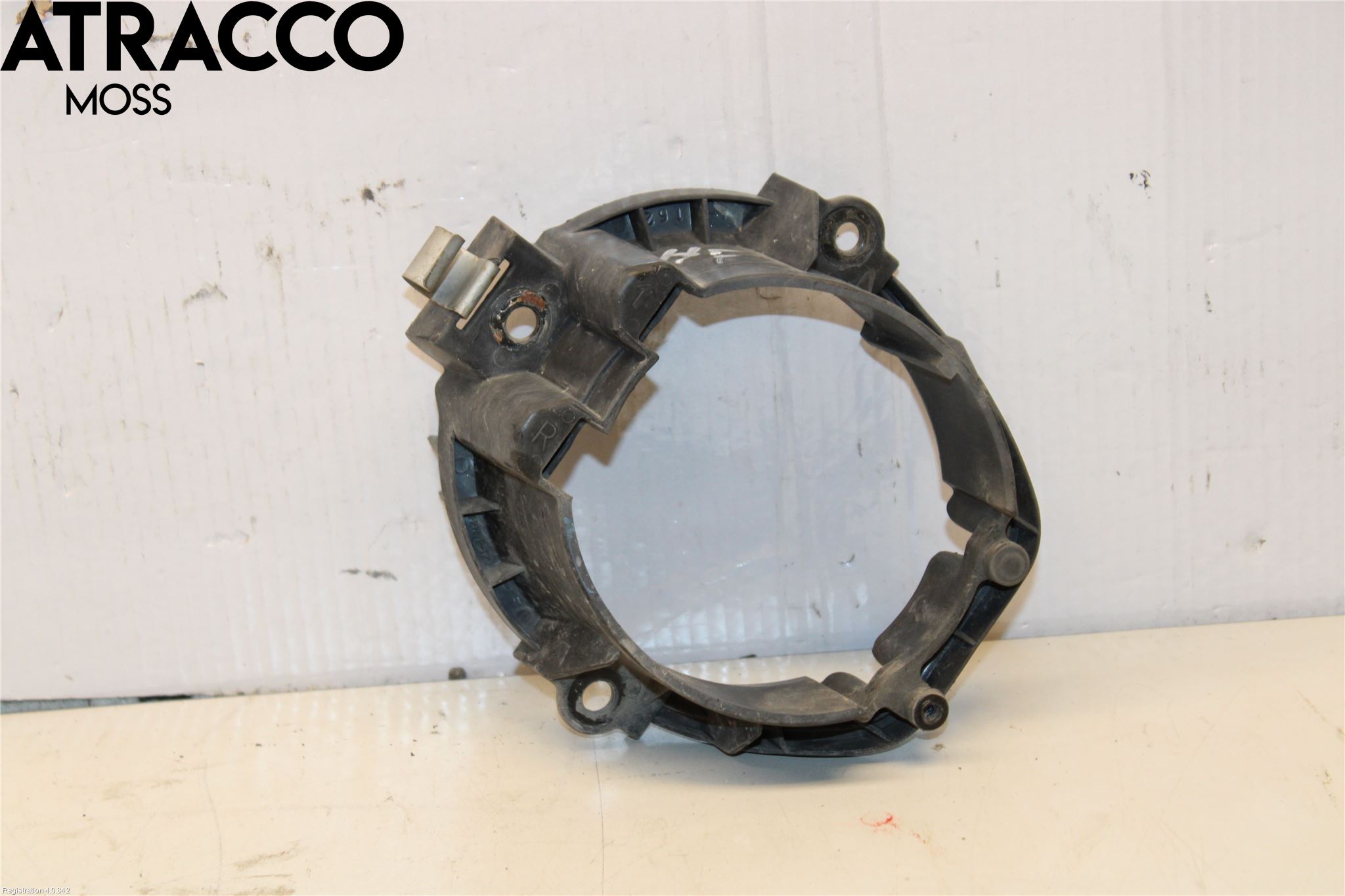 Toyota RAV 4 06-12 Dimljussarg Fram