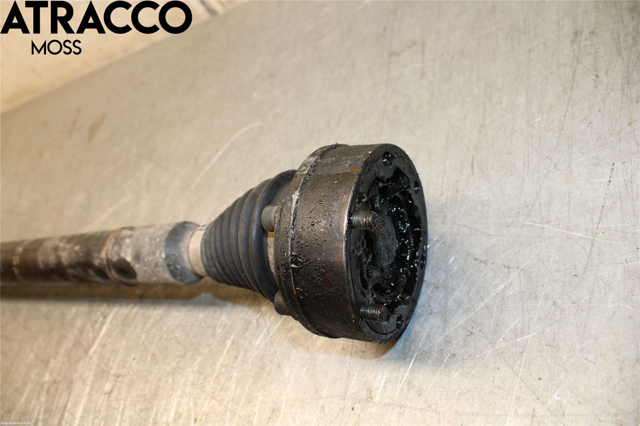 Volkswagen VW PASSAT 05-11 Drivaxel Fram Höger