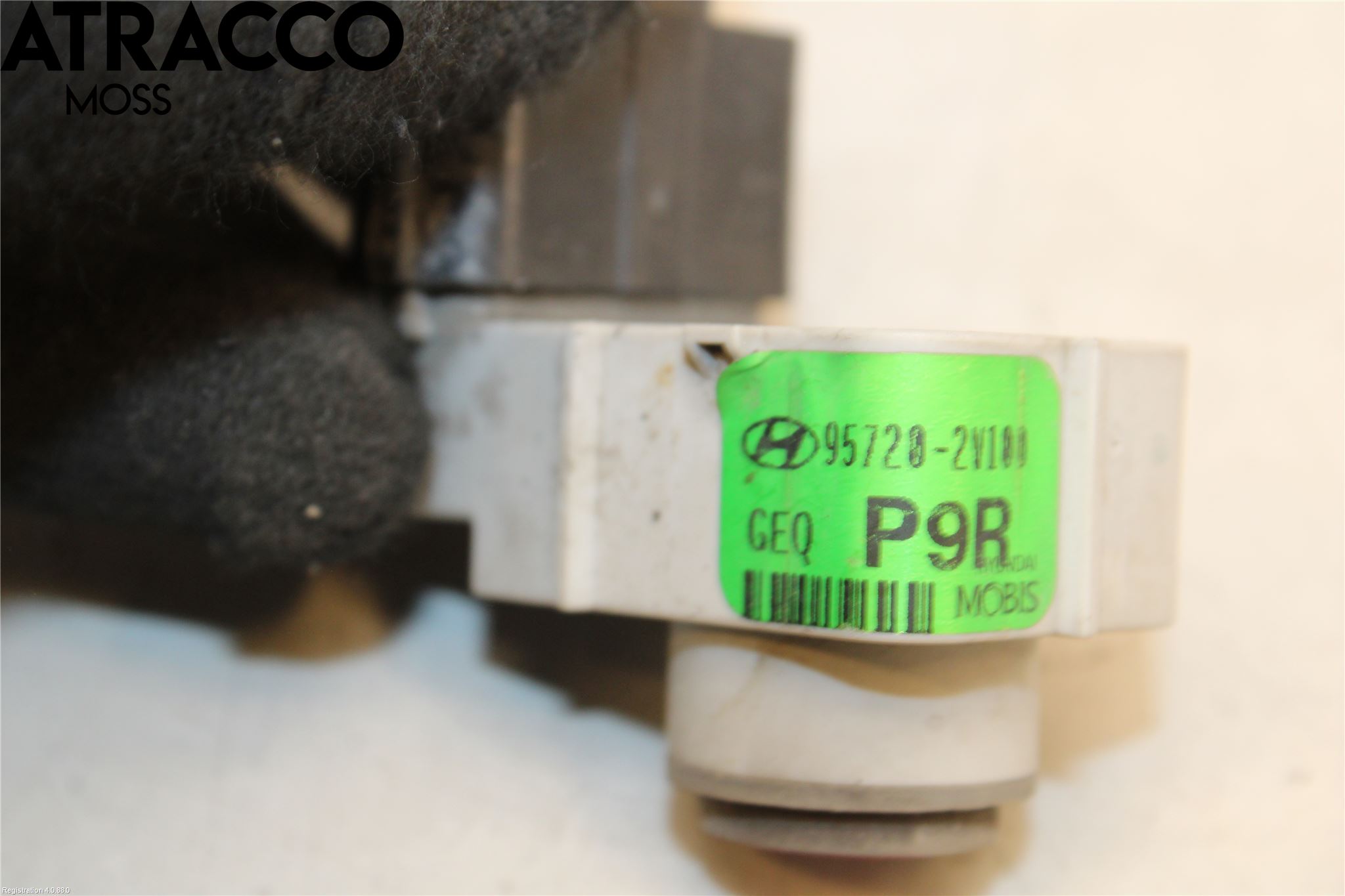 Hyundai VELOSTER 12-17 Parkeringshjälp Backsensor