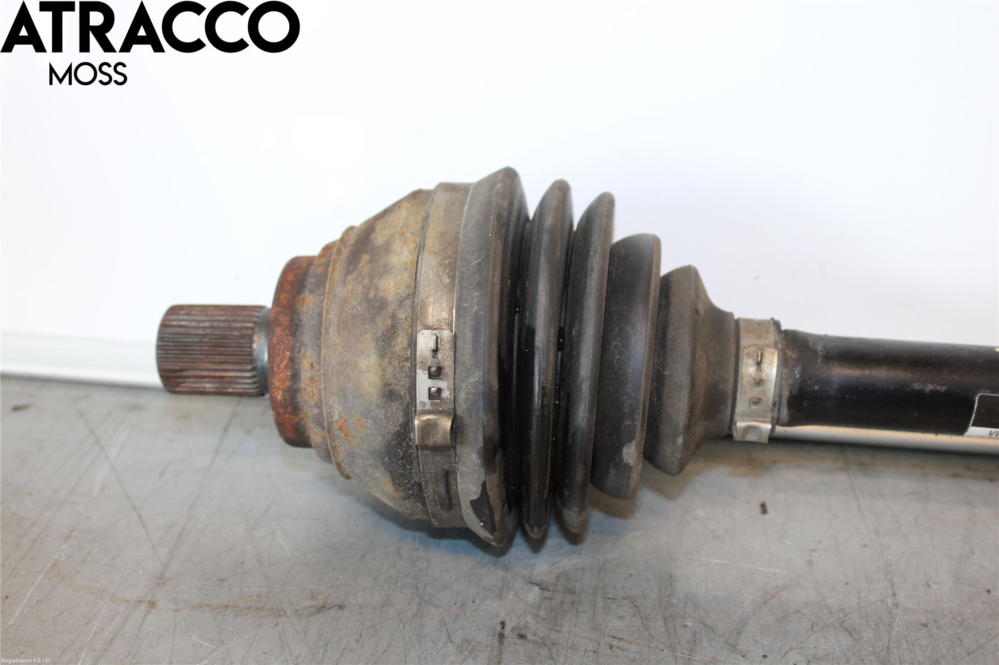 Volkswagen VW CADDY 16-20 Drivaxel Fram Vänster