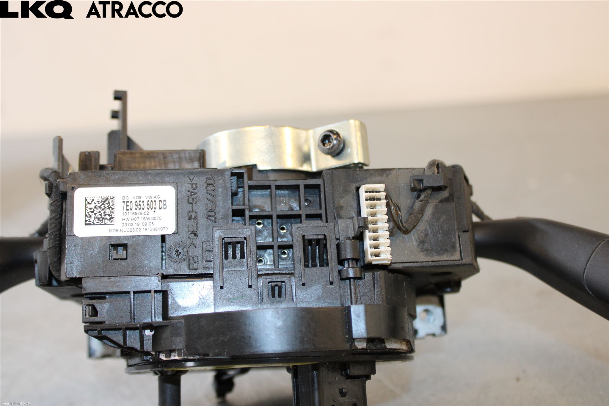 Volkswagen VW AMAROK 2H 10-22 Spakcentral