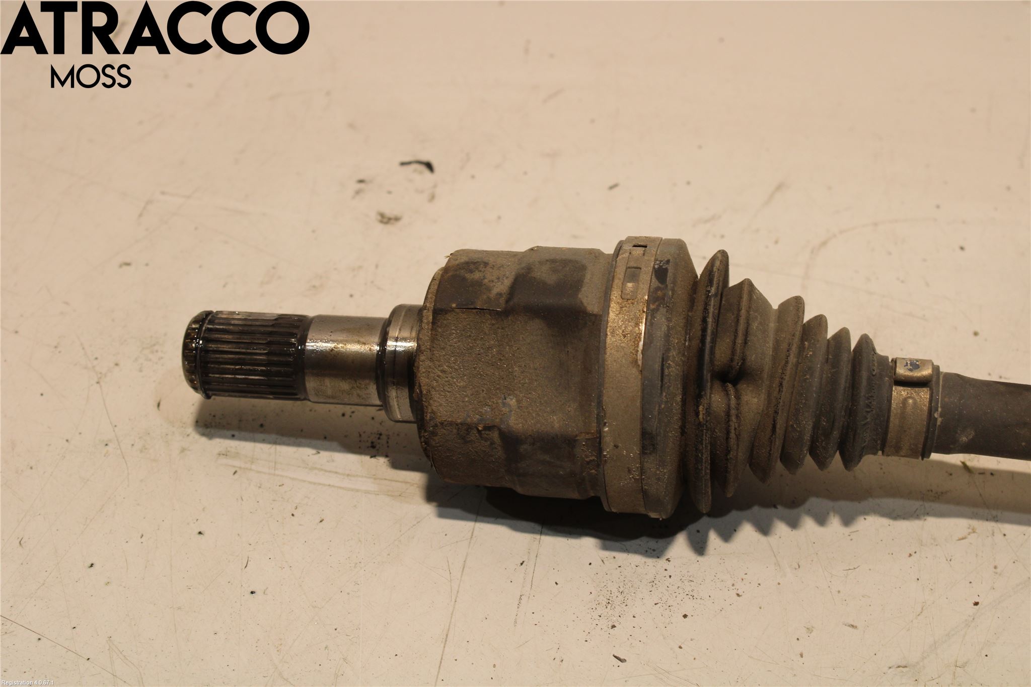Kia SPORTAGE (QL) 16-21 Drivaxel Bak Höger