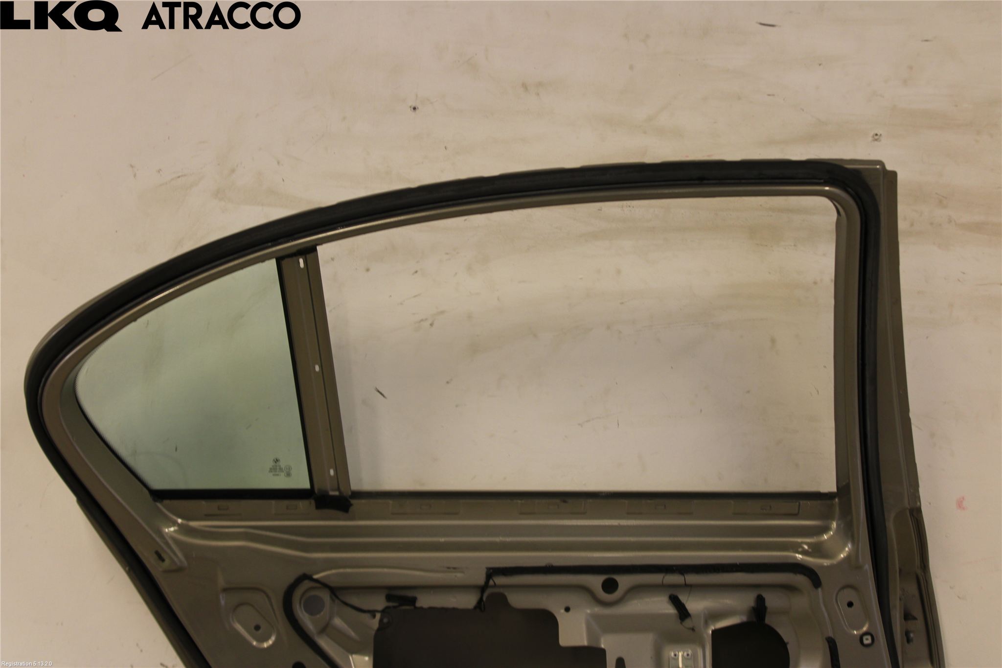 BMW 5 E60/61 Sed/Tou 02-10 Dörr Bak Vänster