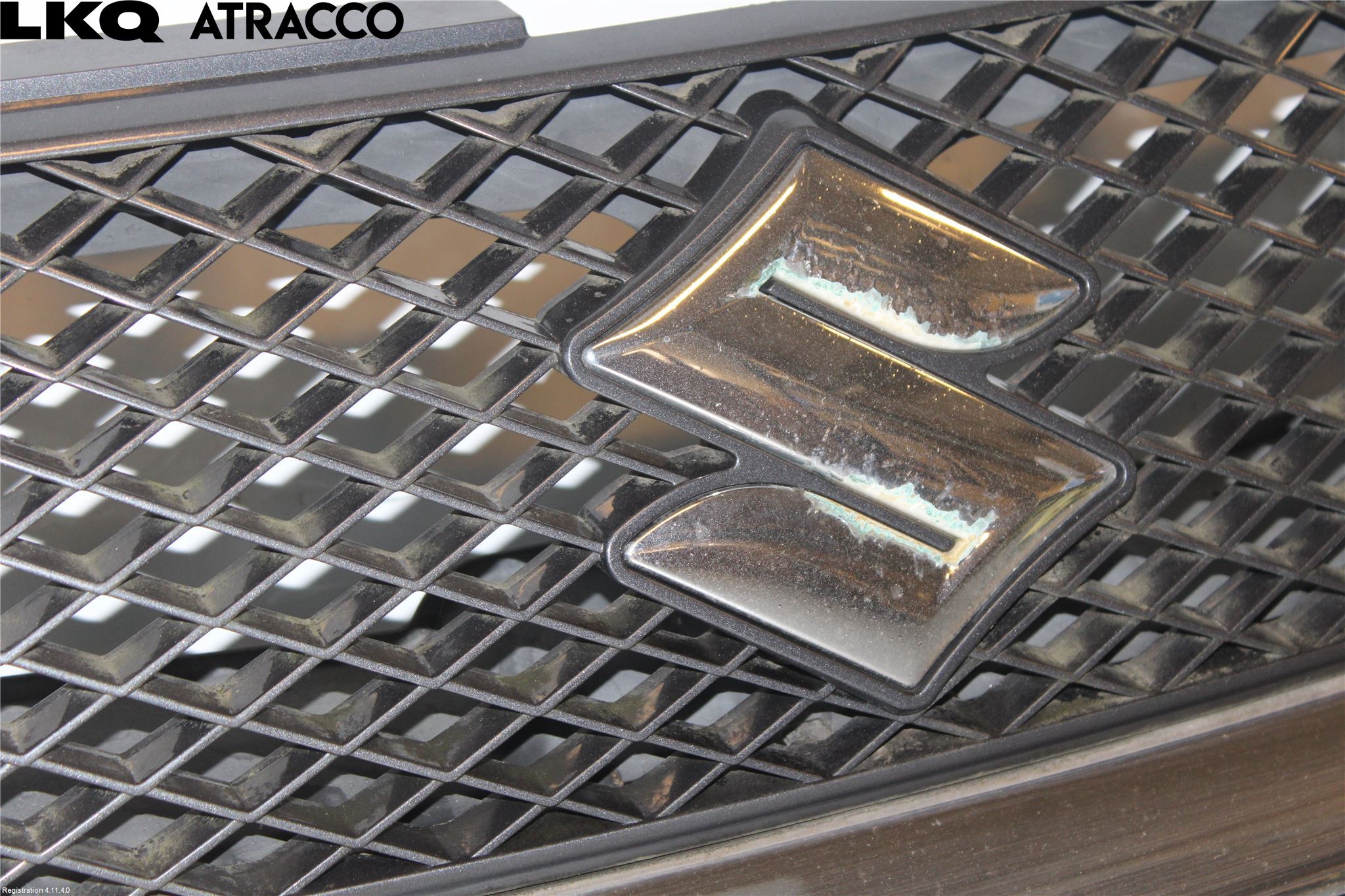 Suzuki GRAND VITARA II 06-14 Grill Komp