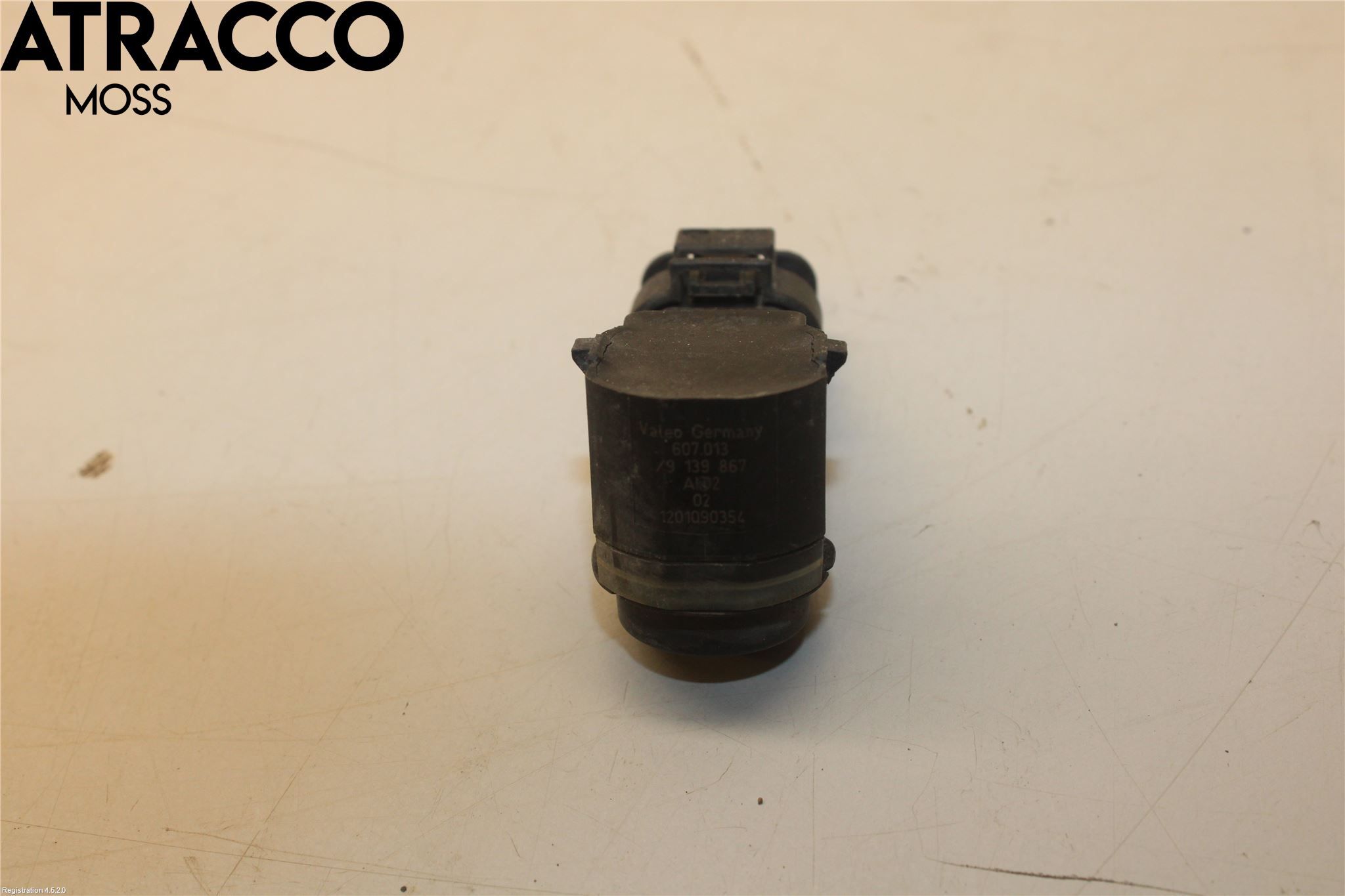 BMW X3 E83     03-10 Parkeringshjälp Frontsensor