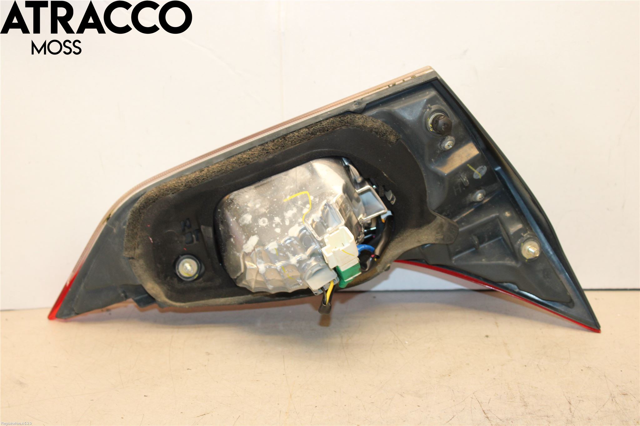 Toyota AURIS 13-19 Bakljus Lucka Hö