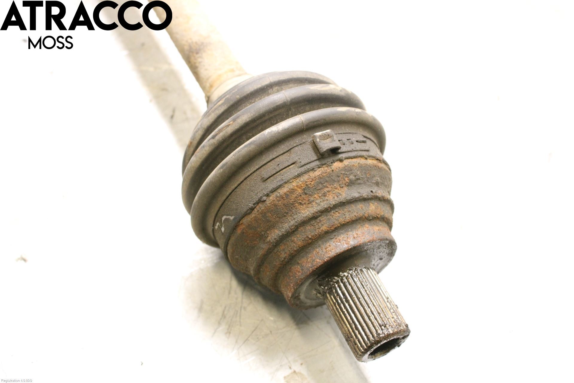 Volkswagen VW CADDY      04-10 Drivaxel Fram Vänster