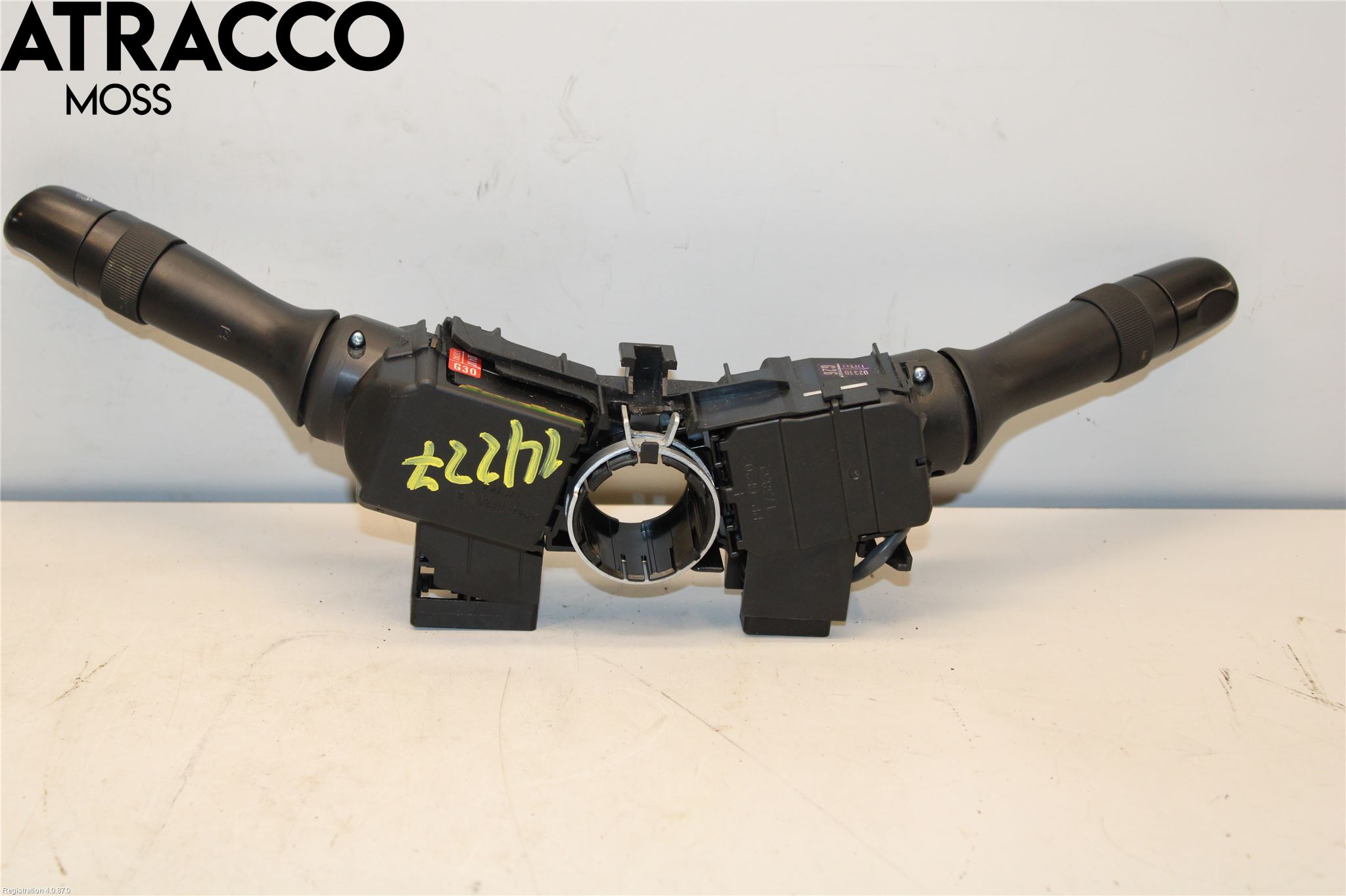 Toyota AURIS 10-12 Spakcentral