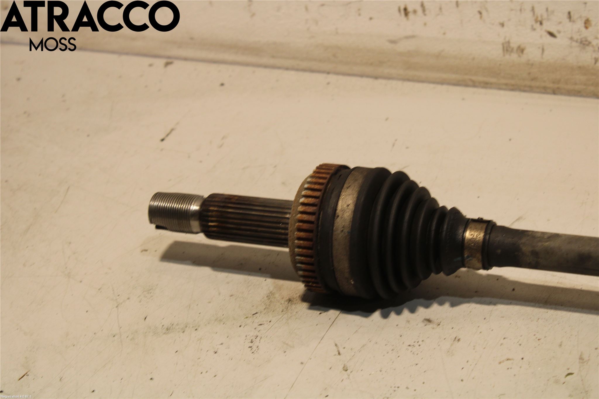 Kia SPORTAGE (QL) 16-21 Drivaxel Bak Höger