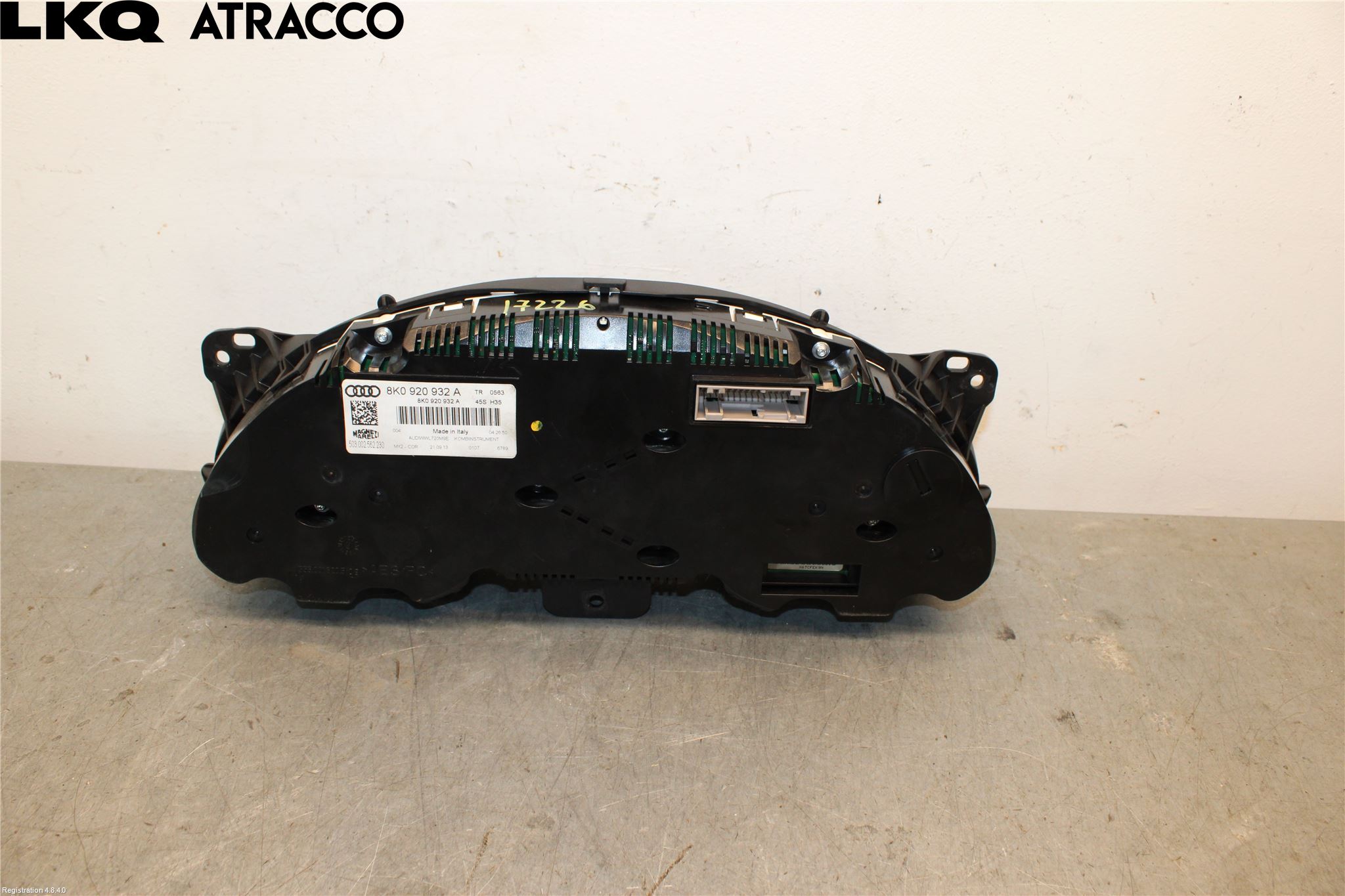 Audi A4 12-15 Instrument Hast