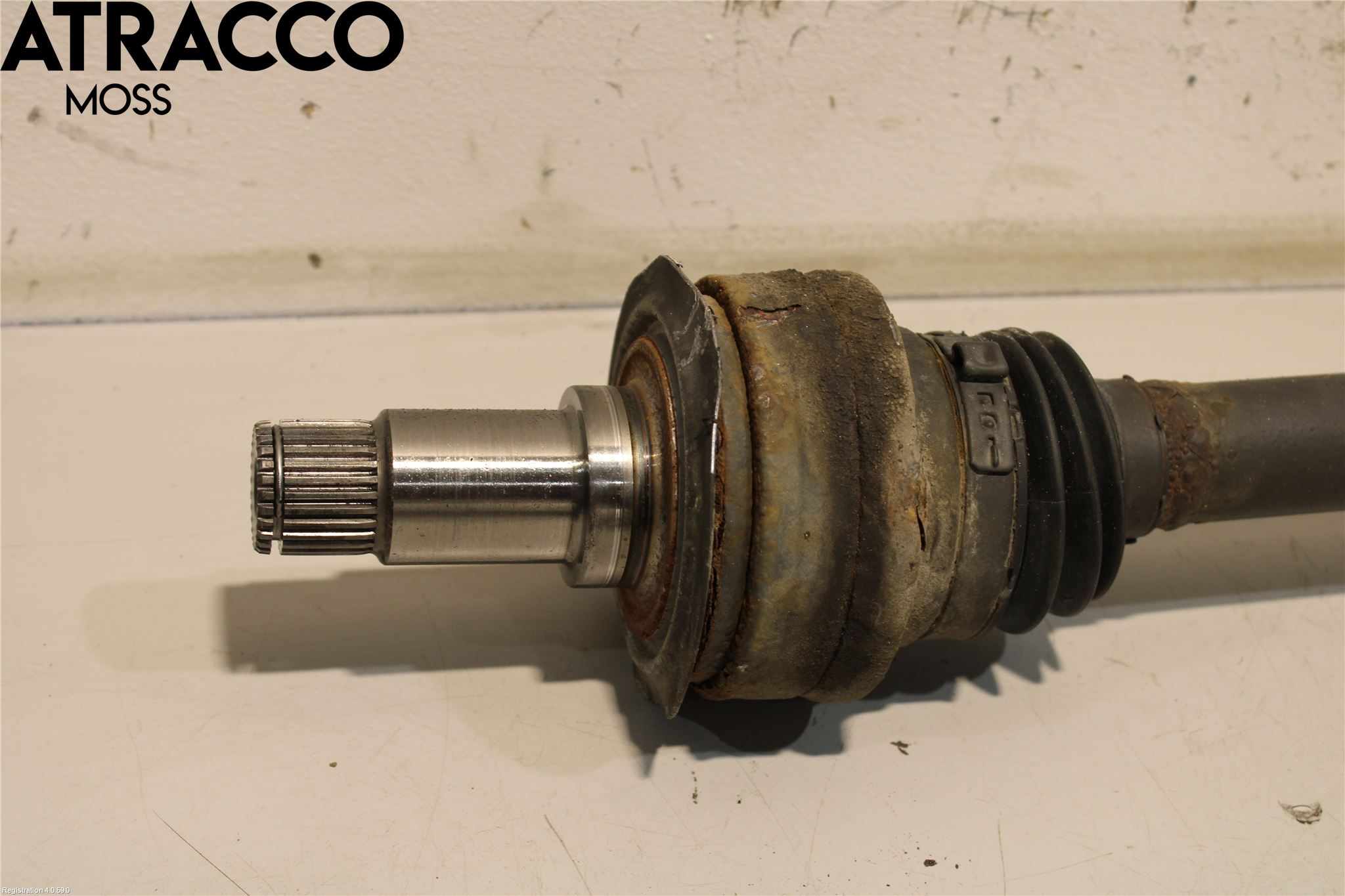 Mercedes-Benz MB C-KLASS (W204) 07-15 Drivaxel Bak Vänster