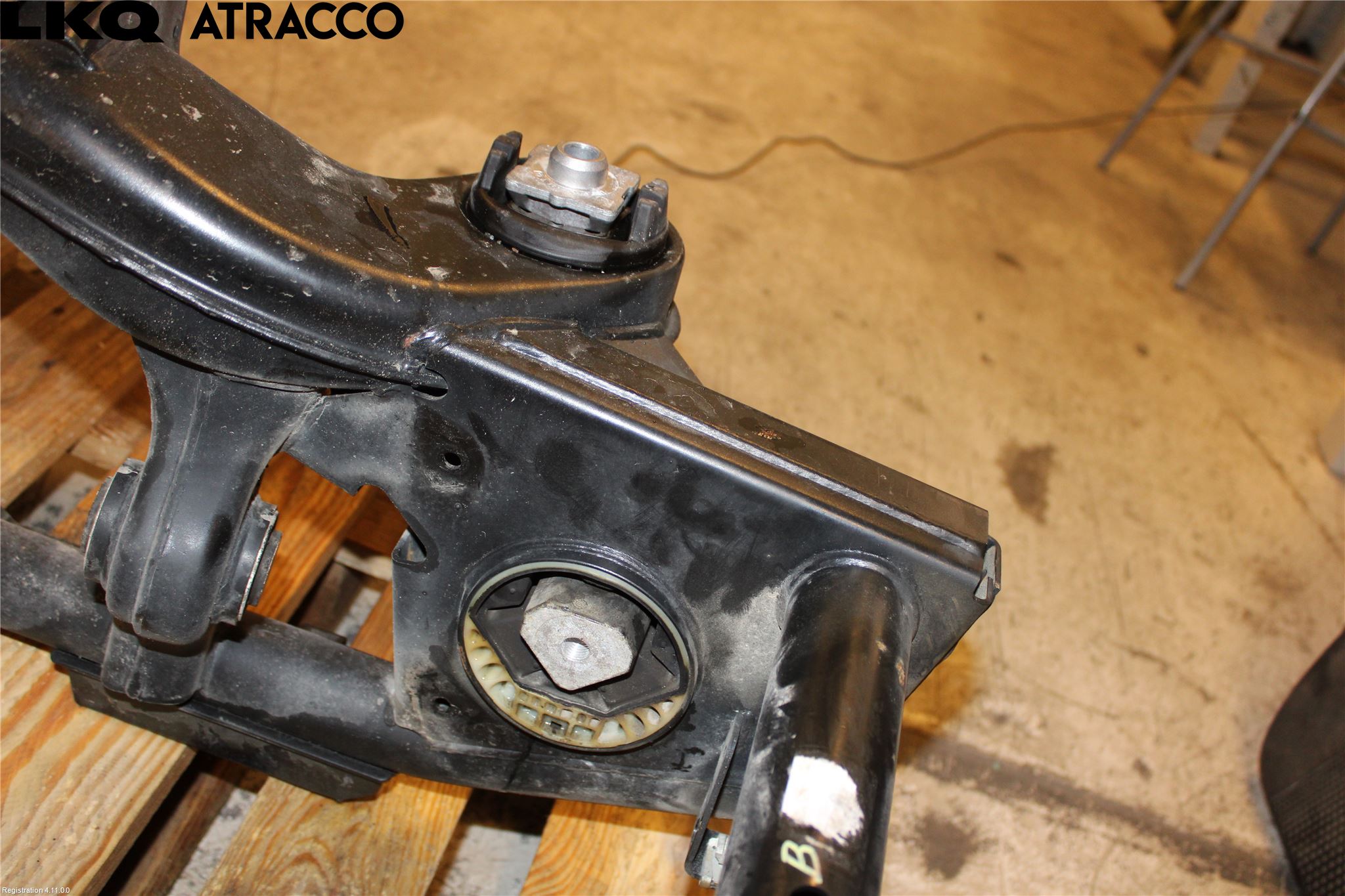 Mercedes-Benz MB EQC (N293) 20- Bakaxelbalk