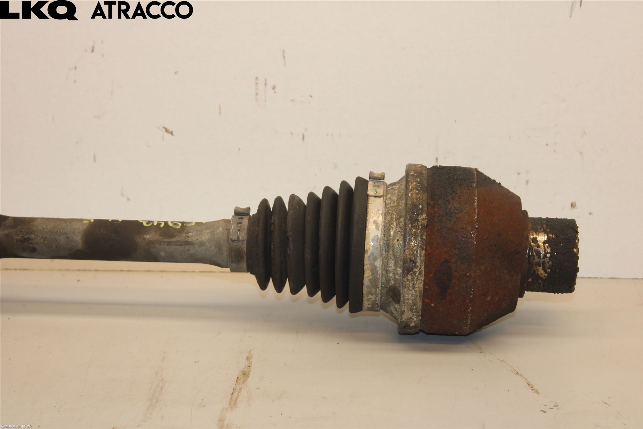 Volkswagen VW TRANSP/CARAVELLE (T5) 04-15 Drivaxel Fram Höger