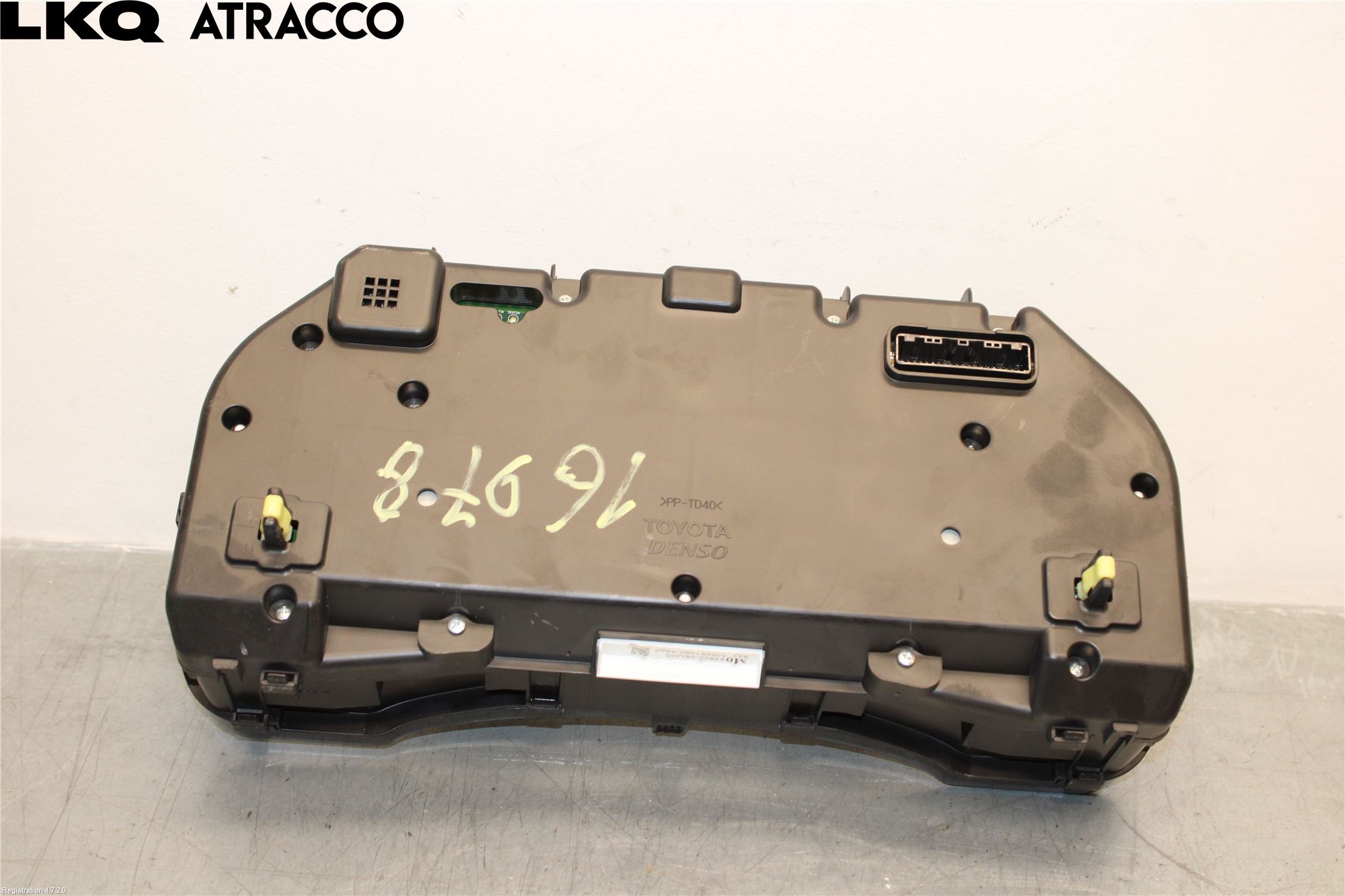 Toyota AVENSIS 09-15 Instrument Komb
