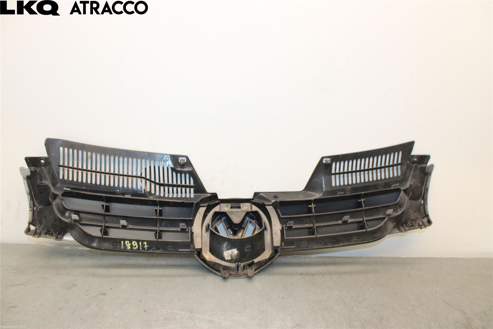 Volkswagen VW GOLF V 04-09 Grill Komp