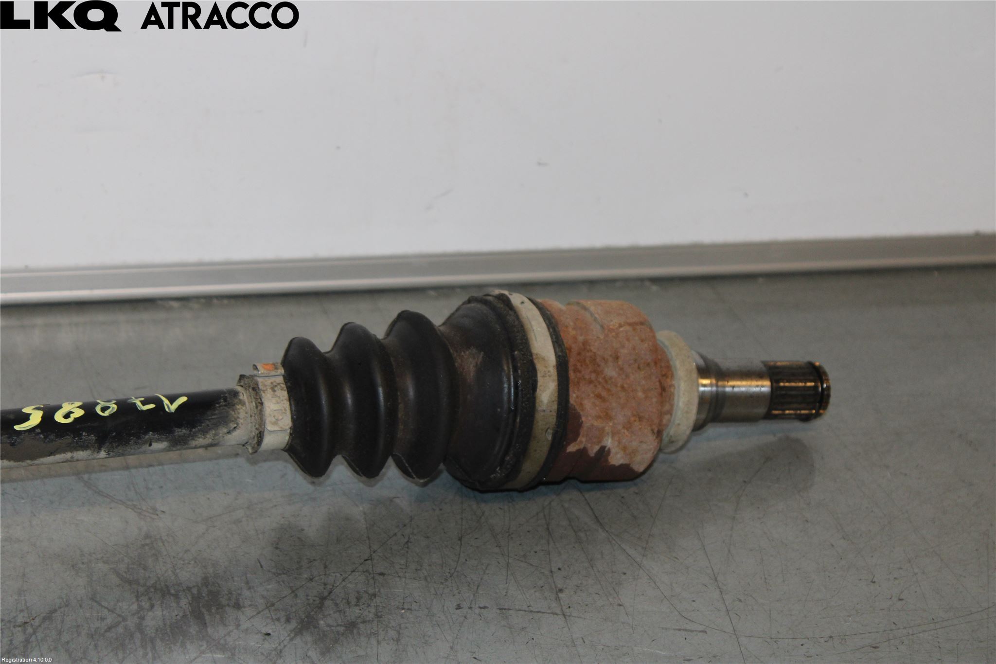 Toyota YARIS XP130 12-14 Drivaxel Fram Vänster