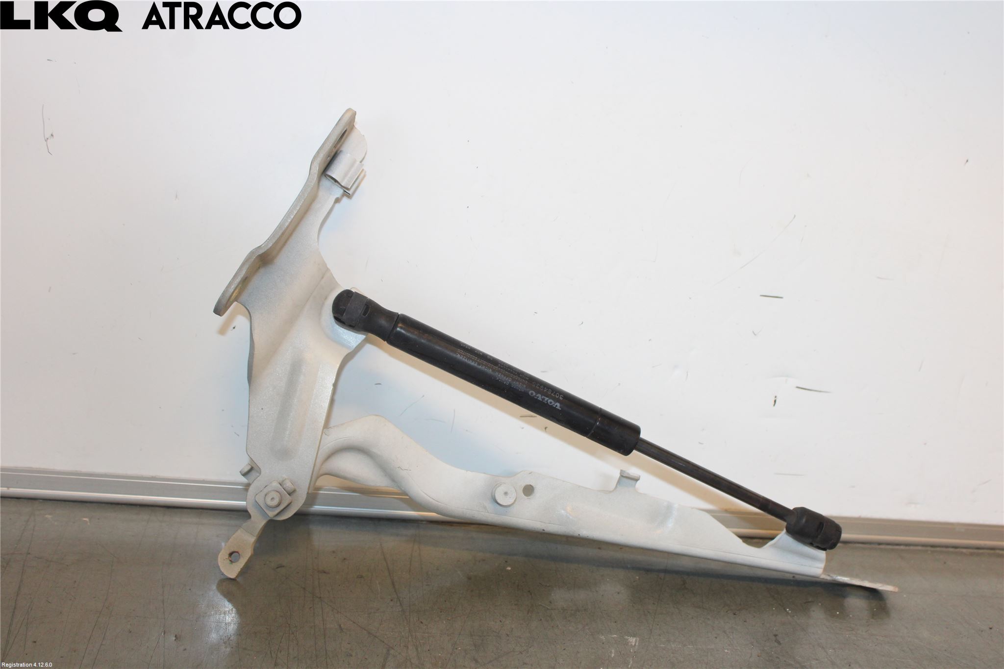 Volvo XC60 09-13 Gasfjäder Motorhuv