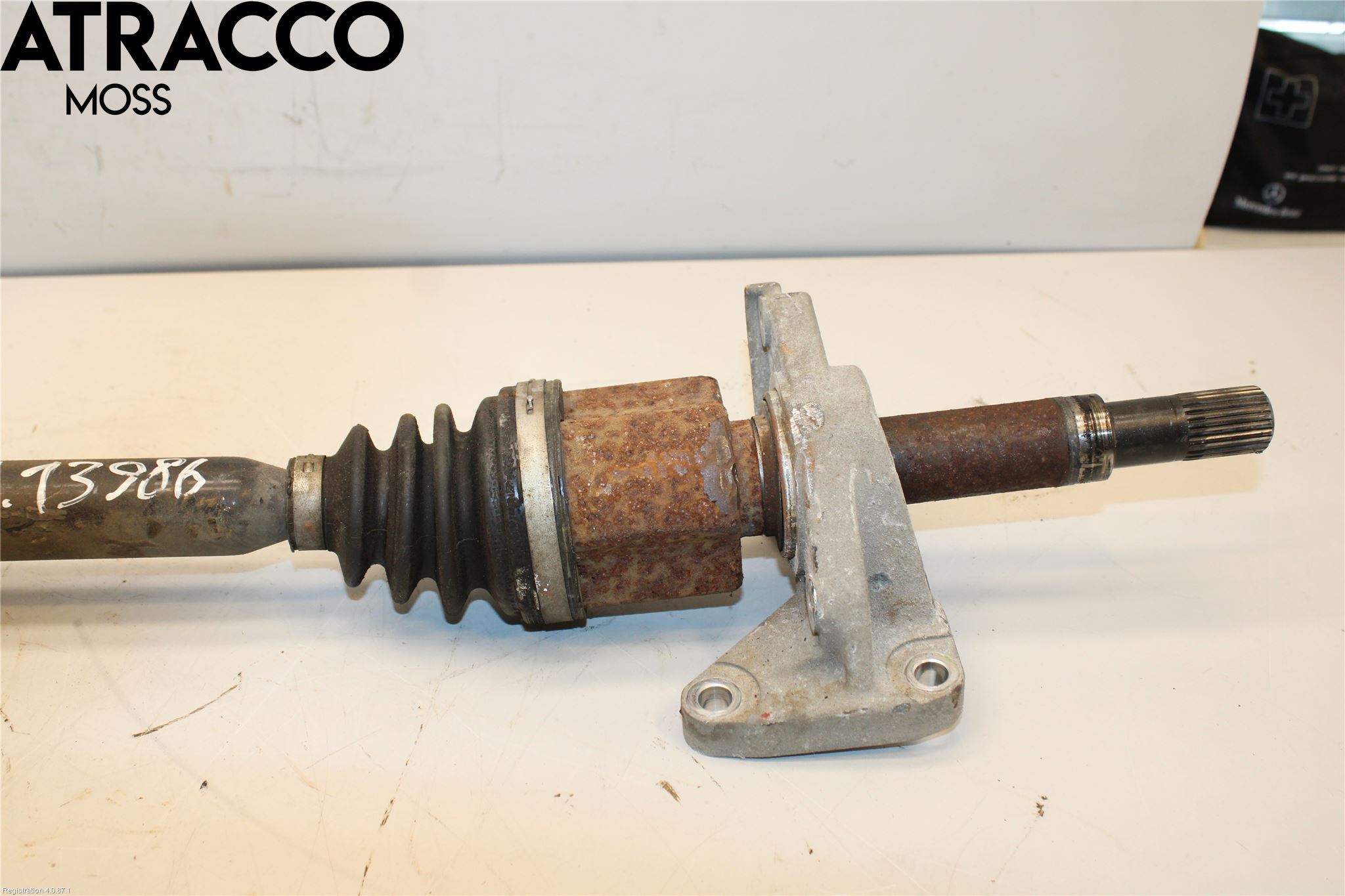 Nissan LEAF 11-17 Drivaxel Fram Höger