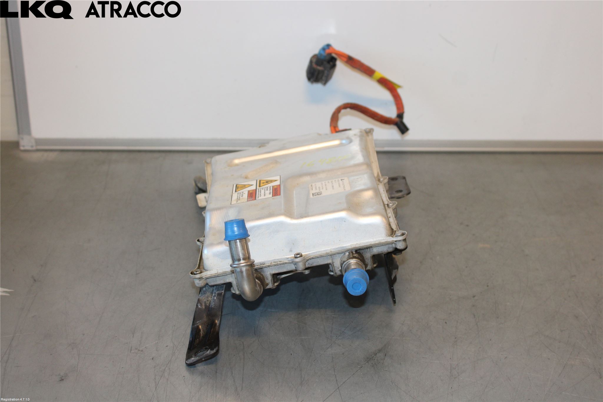 Tesla MODEL S 13- Converter