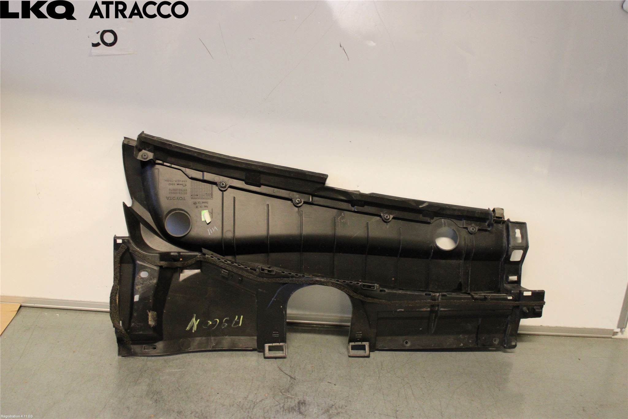 Toyota AVENSIS 09-15 Torpedplåt-Torpedplast