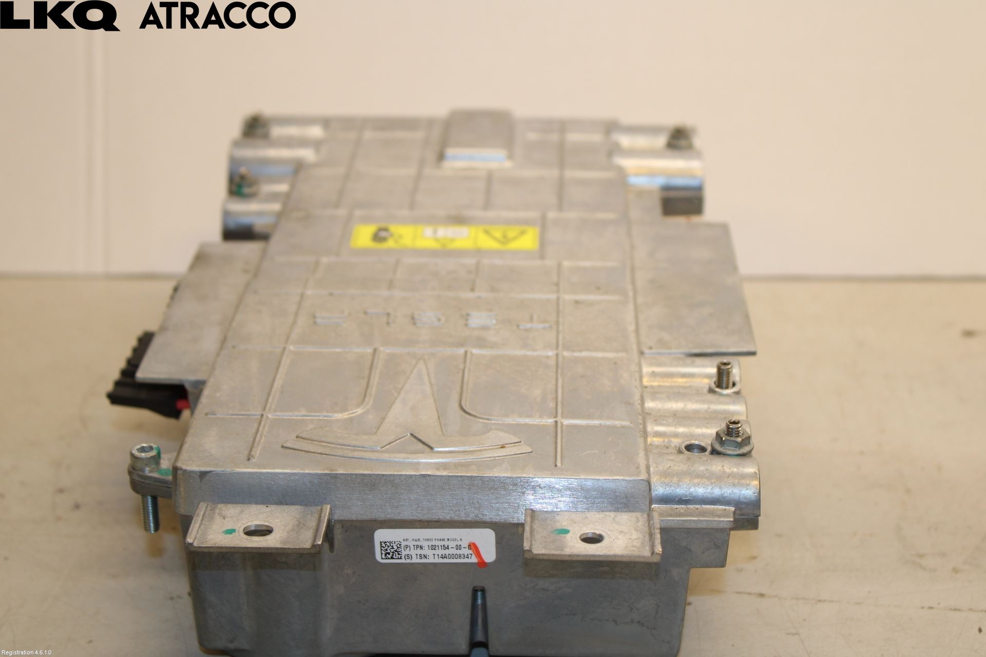 Tesla MODEL S 13- Inverter 12 -> 220 V