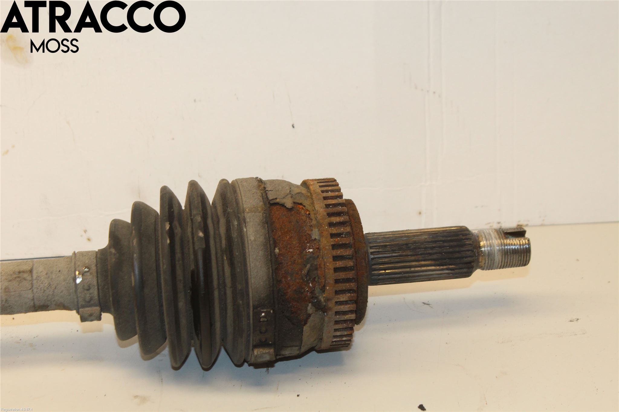 Hyundai i40 08-15 Drivaxel Fram Vänster