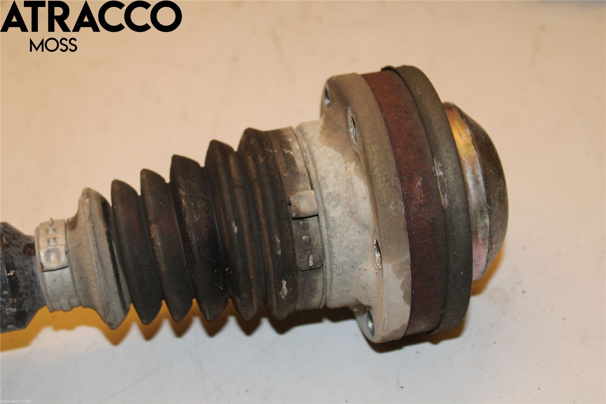 Volkswagen VW PASSAT 05-11 Drivaxel Fram Höger