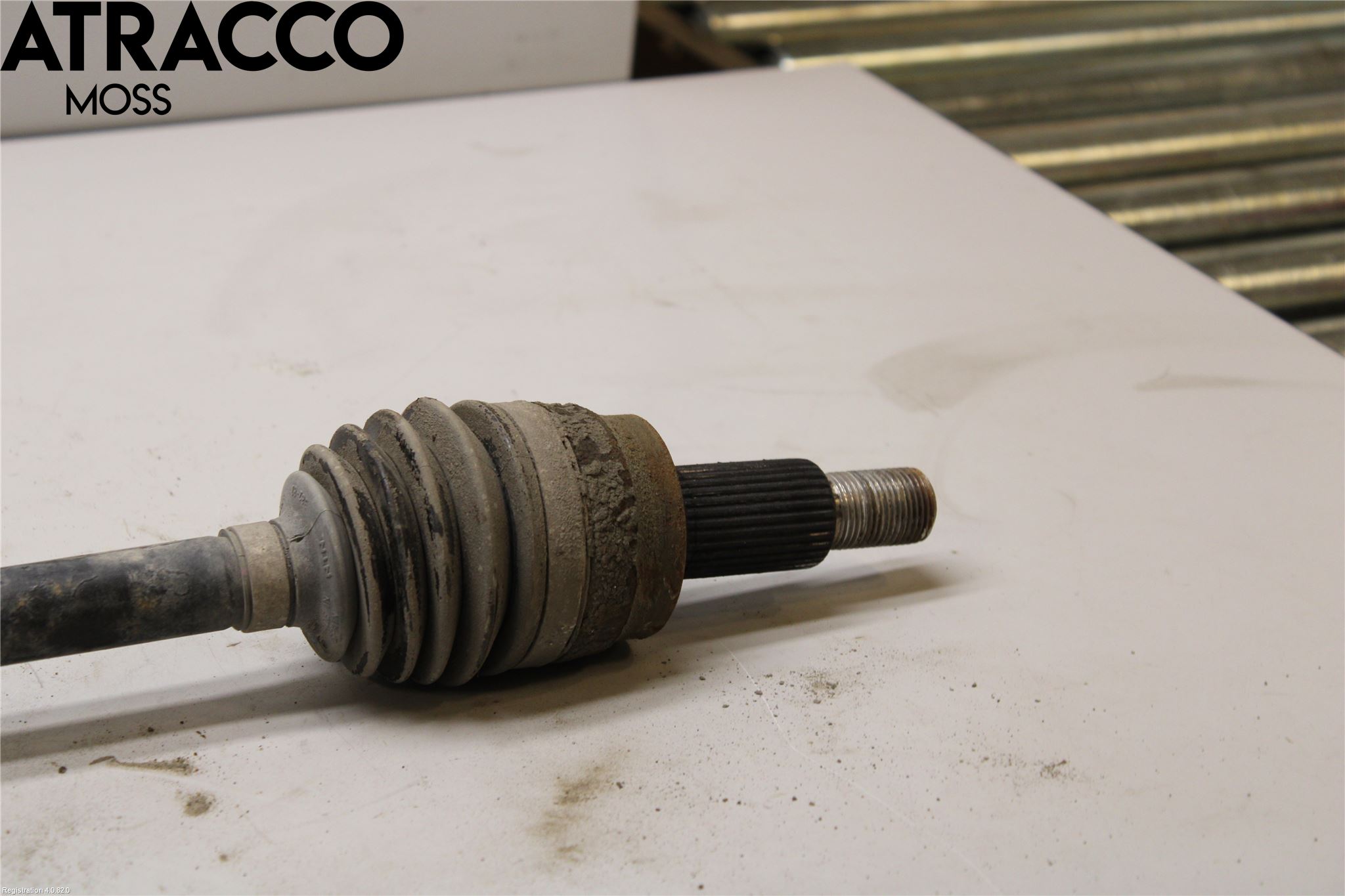 Landrover LAND ROVER DISCOVERY 4 10-16 Drivaxel Bak Vänster