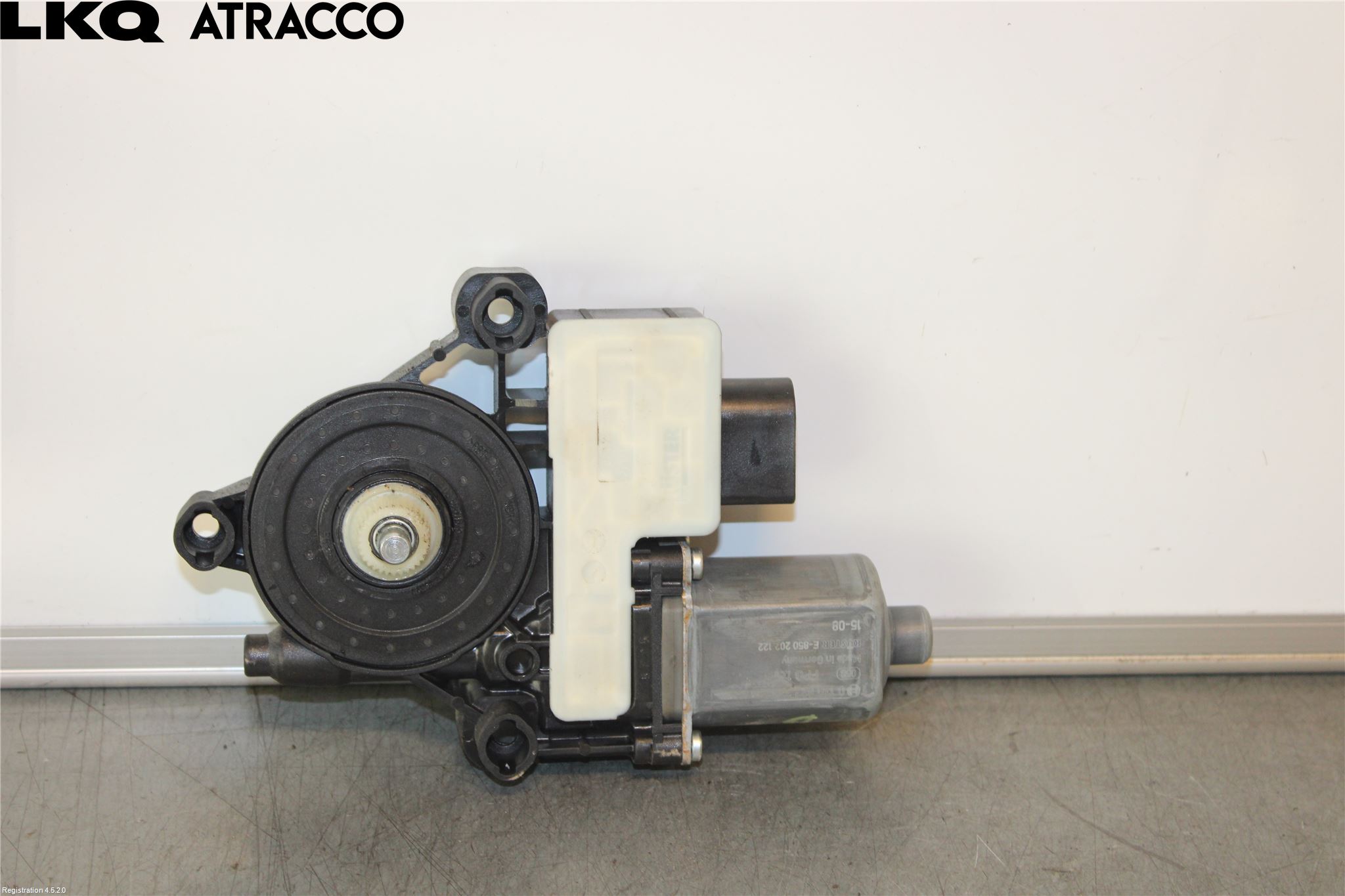 Audi A4/S4 B9 16-19 Bakluckeöppnare Automatisk