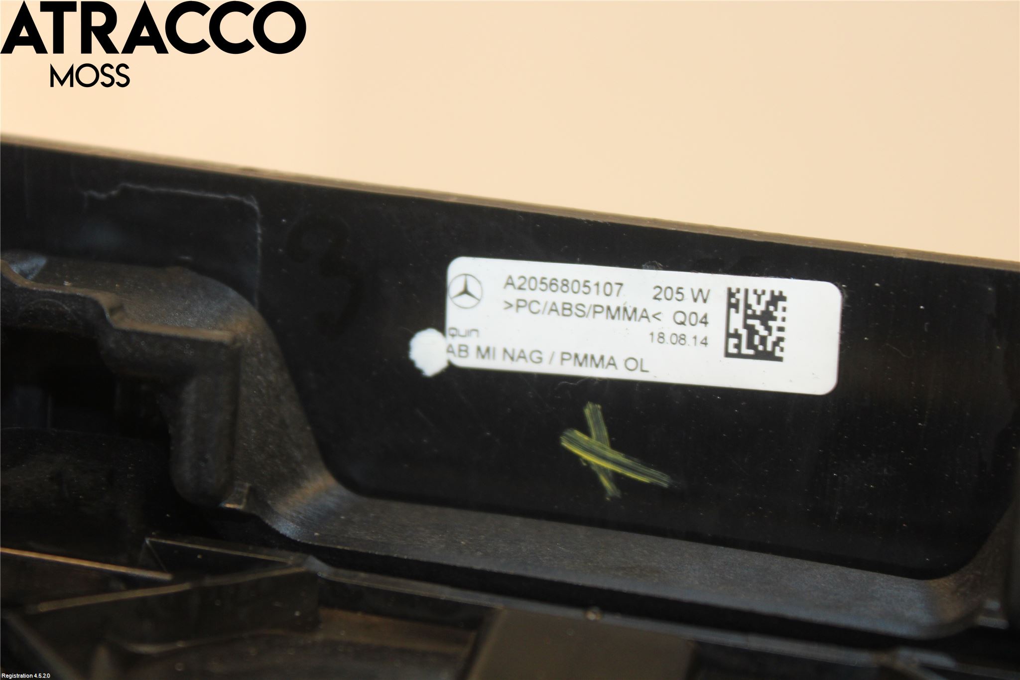 Mercedes-Benz MB C-KLASS (W205) 14-21 Instrumentbräda Förvaringsfack