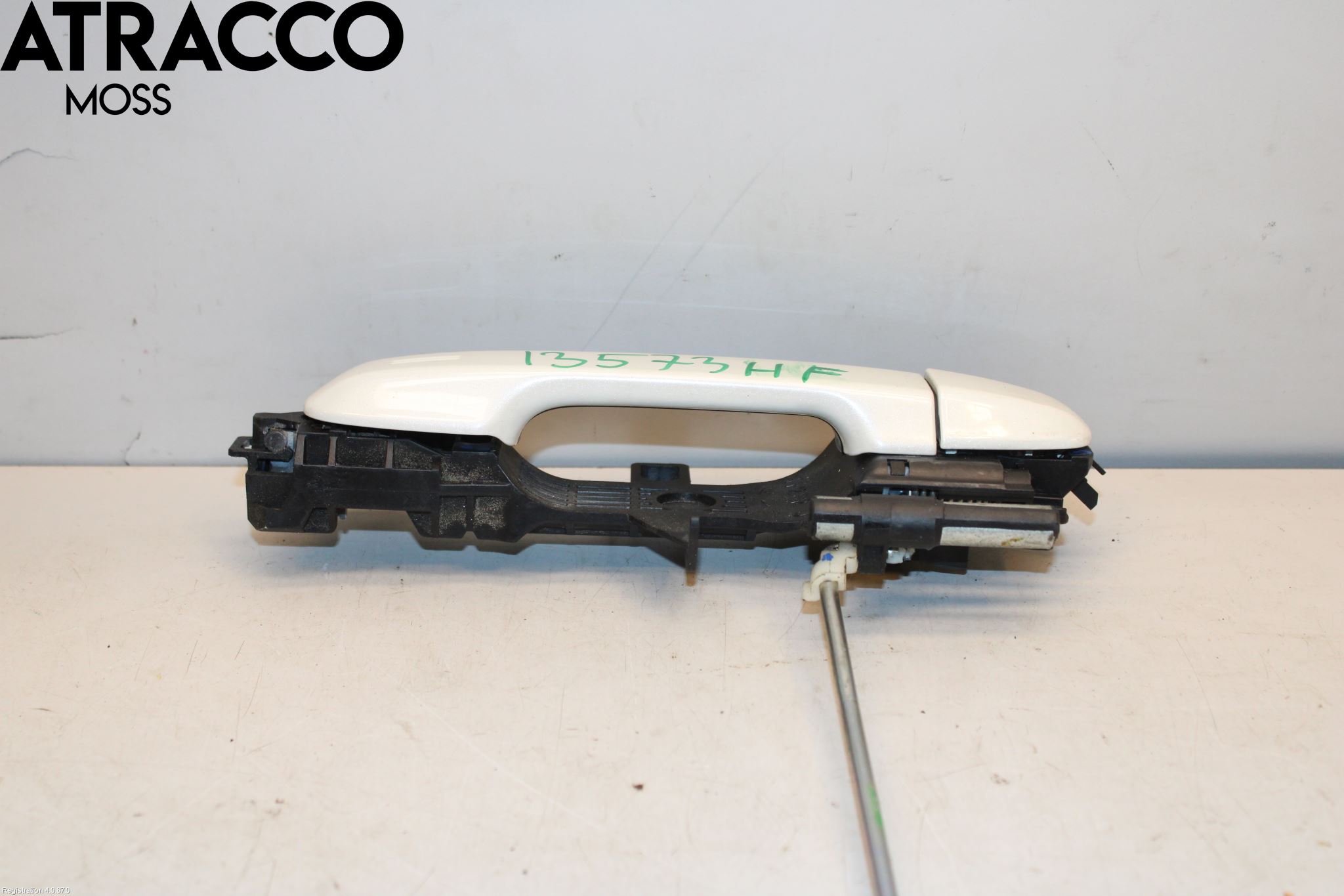 Toyota YARIS XP130 12-14 Dörrhandtag Yttre Hö