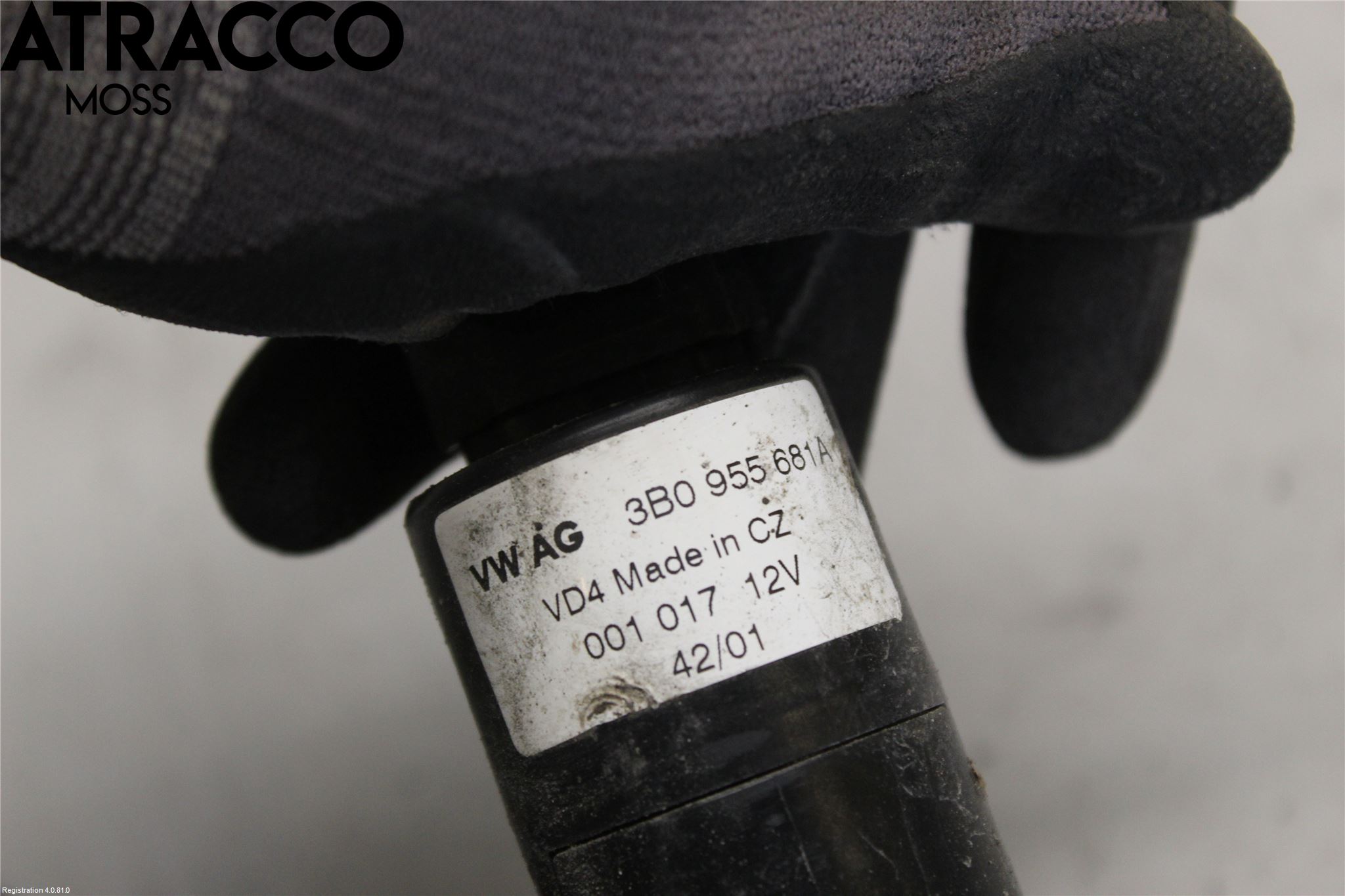 Audi A6/S6     97-05 Spolarpump Vindruta