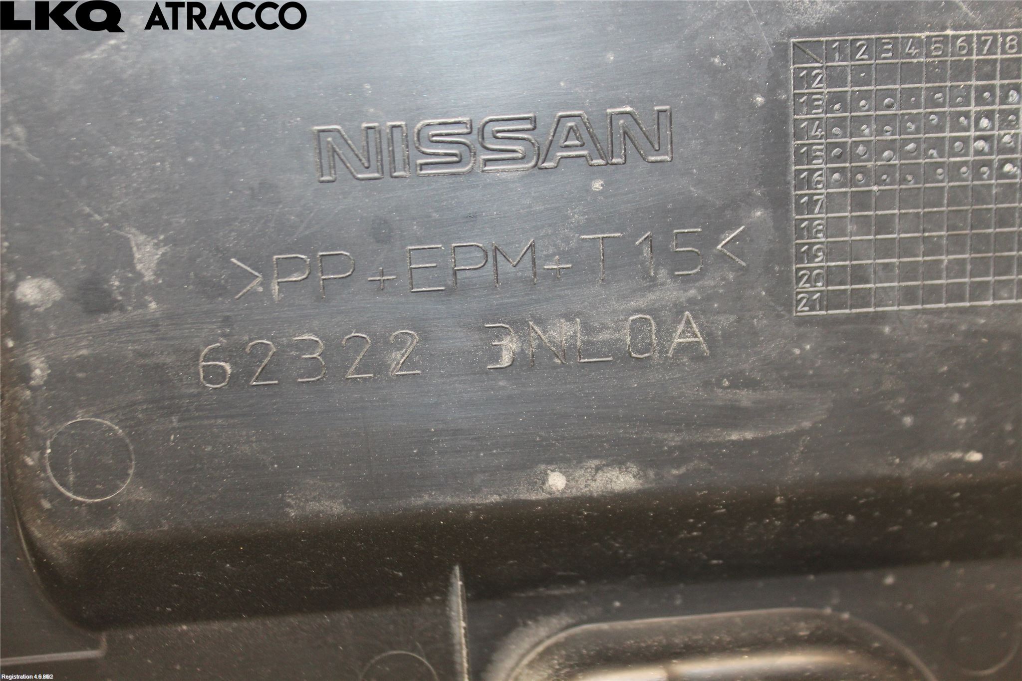 Nissan LEAF 11-17 Täckplast Front