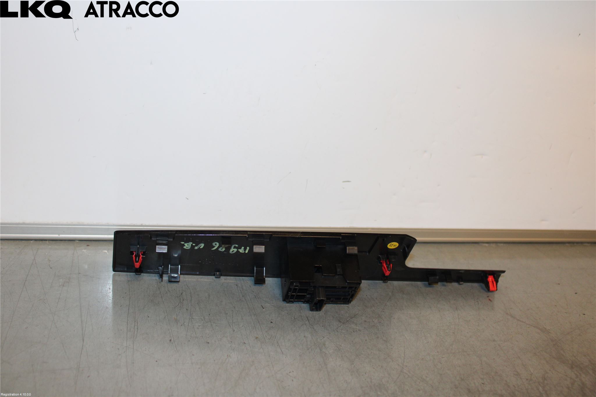 Toyota bZ4X EA10 22- Strömställare Elhiss